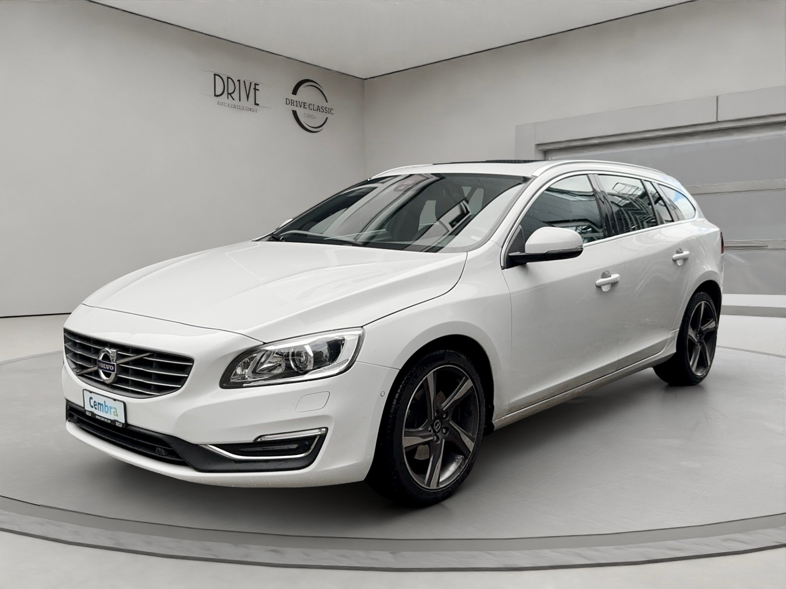 VOLVO V60 D4 Summum Geartronic