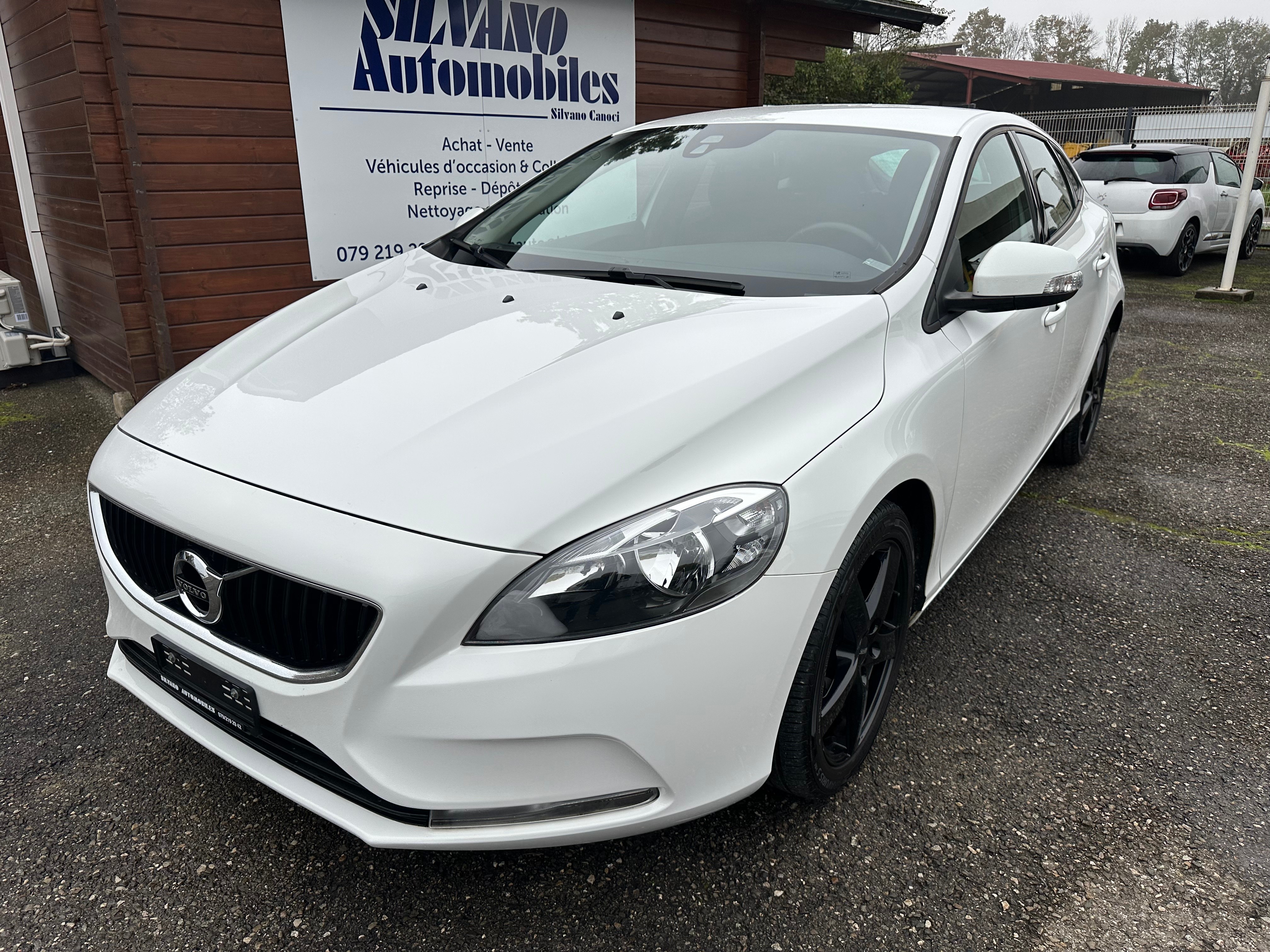 VOLVO V40 D2 Kinetic