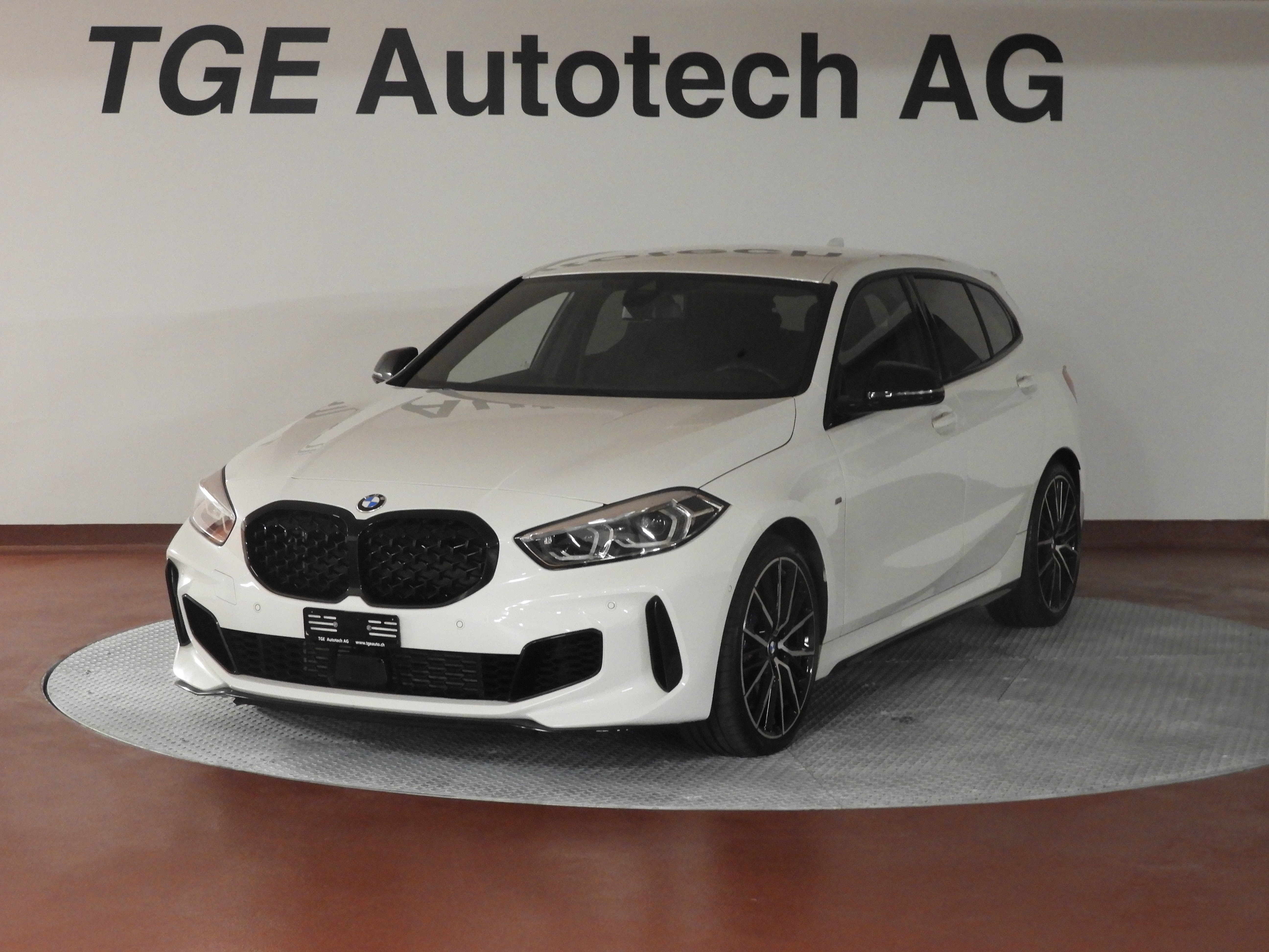 BMW M135i xDrive Steptronic