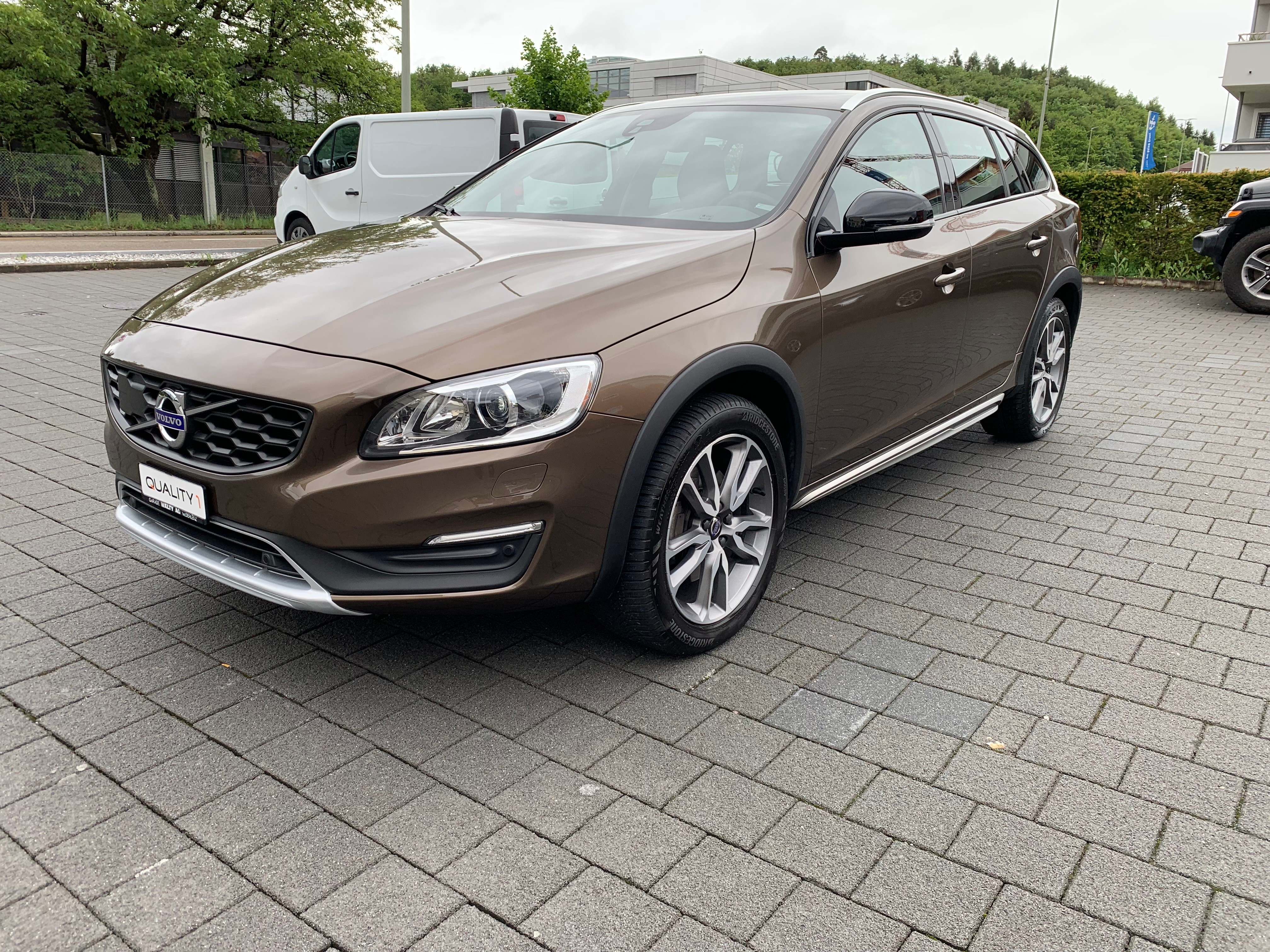 VOLVO V60 Cross Country T5 AWD Executive Geartronic