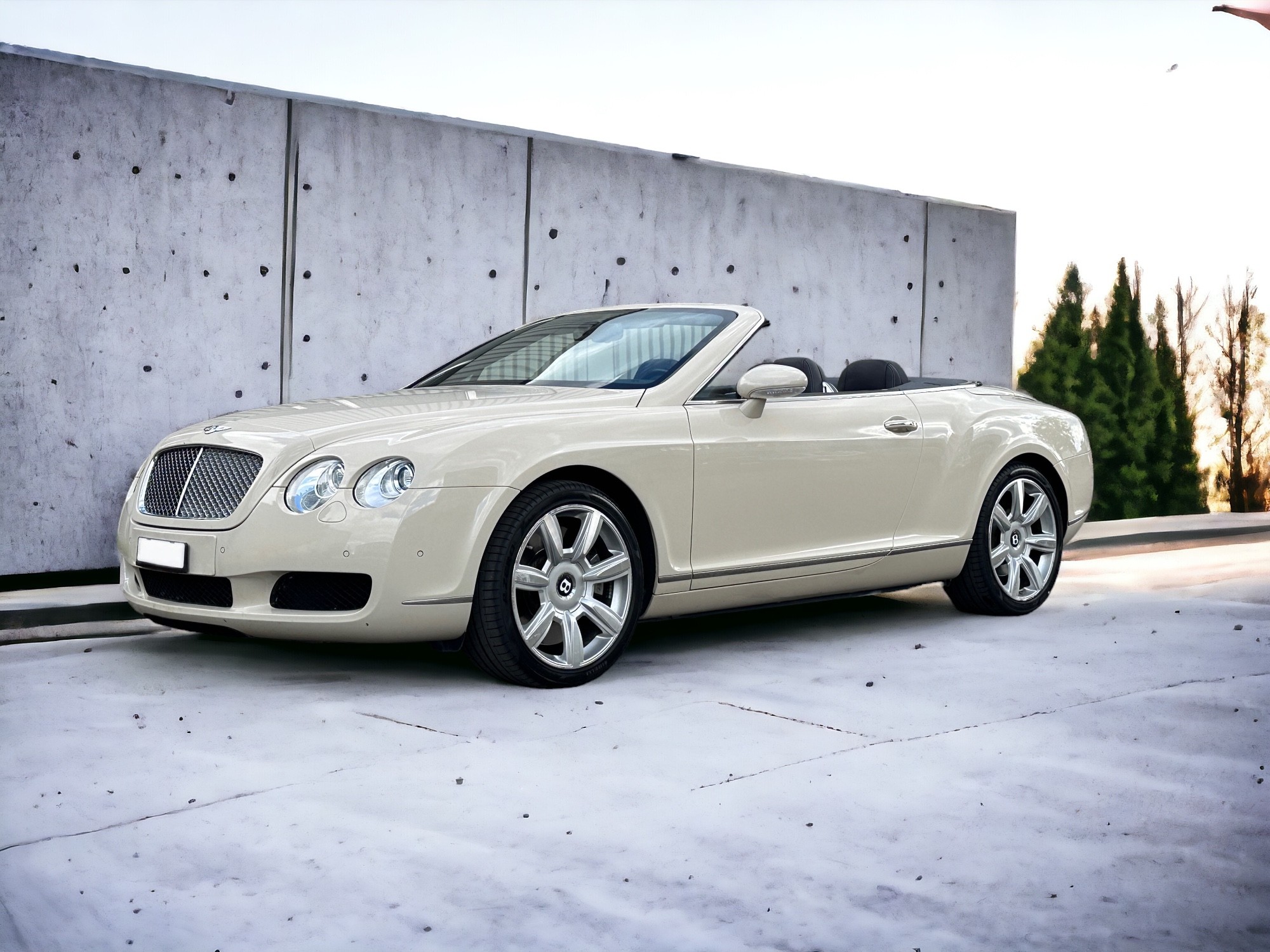 BENTLEY Continental GTC 6.0