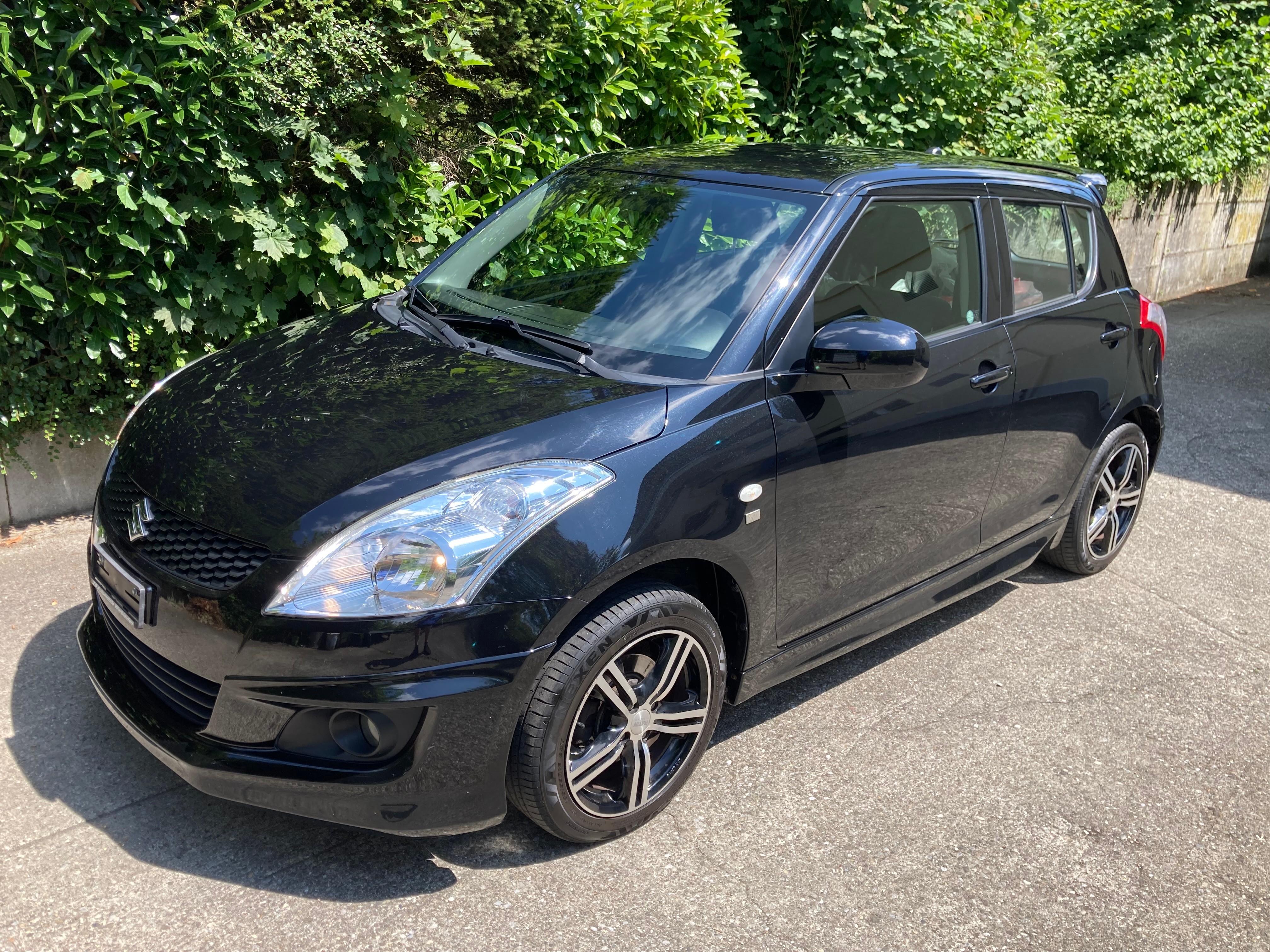 SUZUKI Swift 1.2i 16V GL Top 4x4