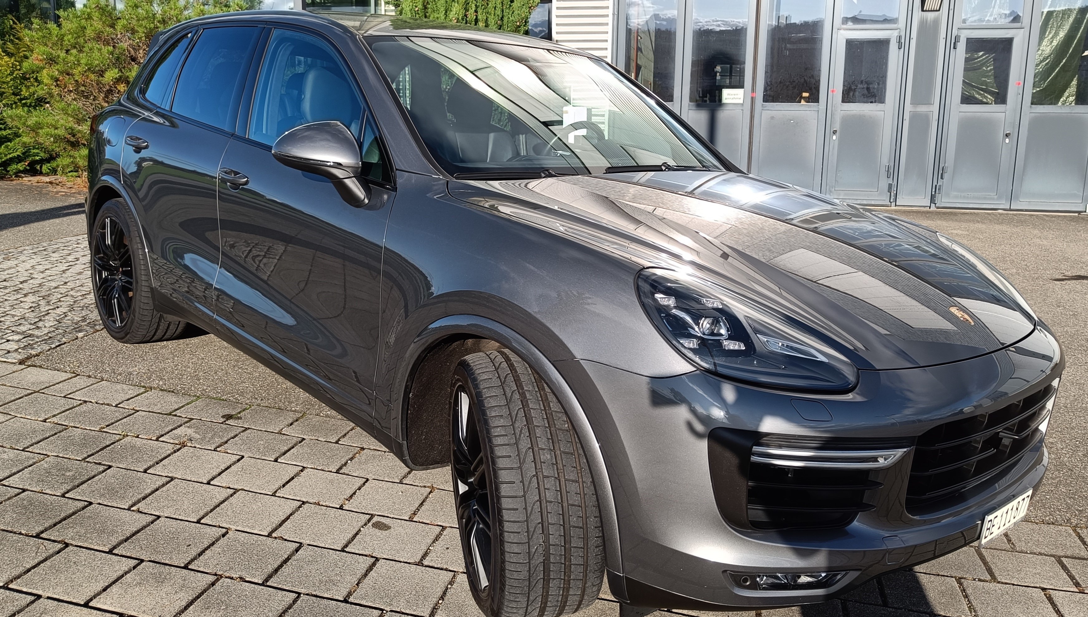 PORSCHE Cayenne Turbo