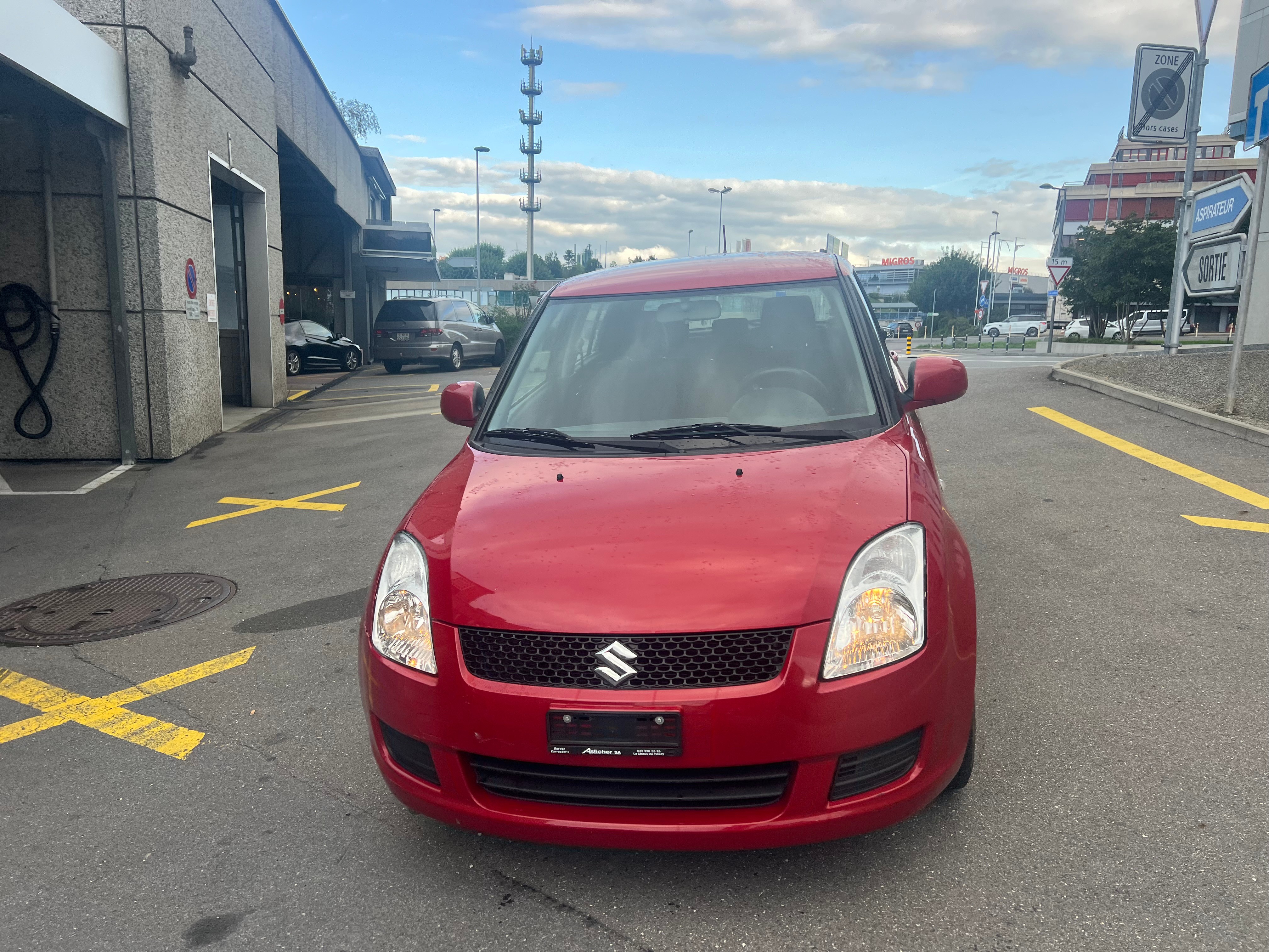 SUZUKI Swift 1.3i 16V GL 4x4