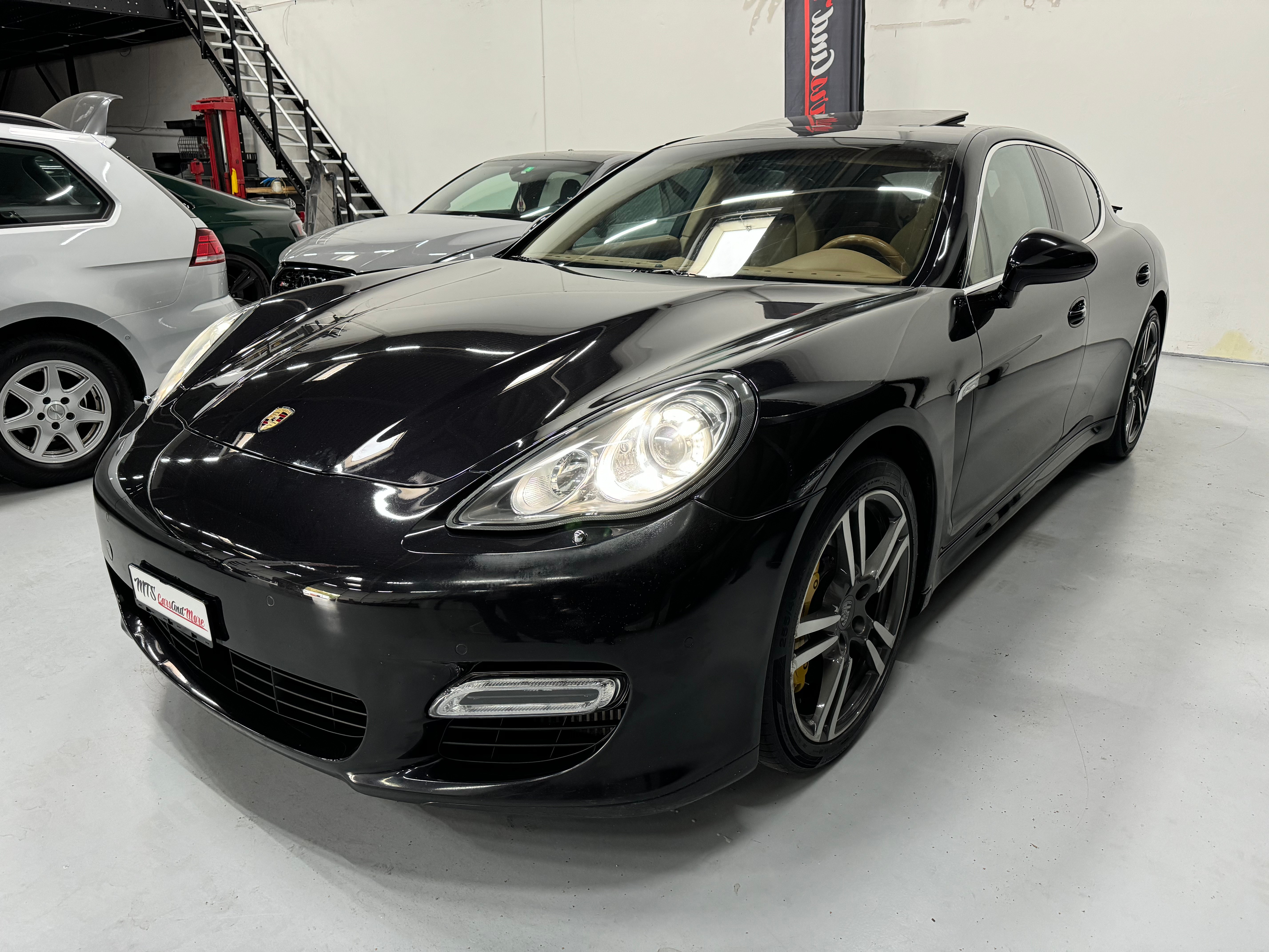 PORSCHE Panamera Turbo 4.8 PDK