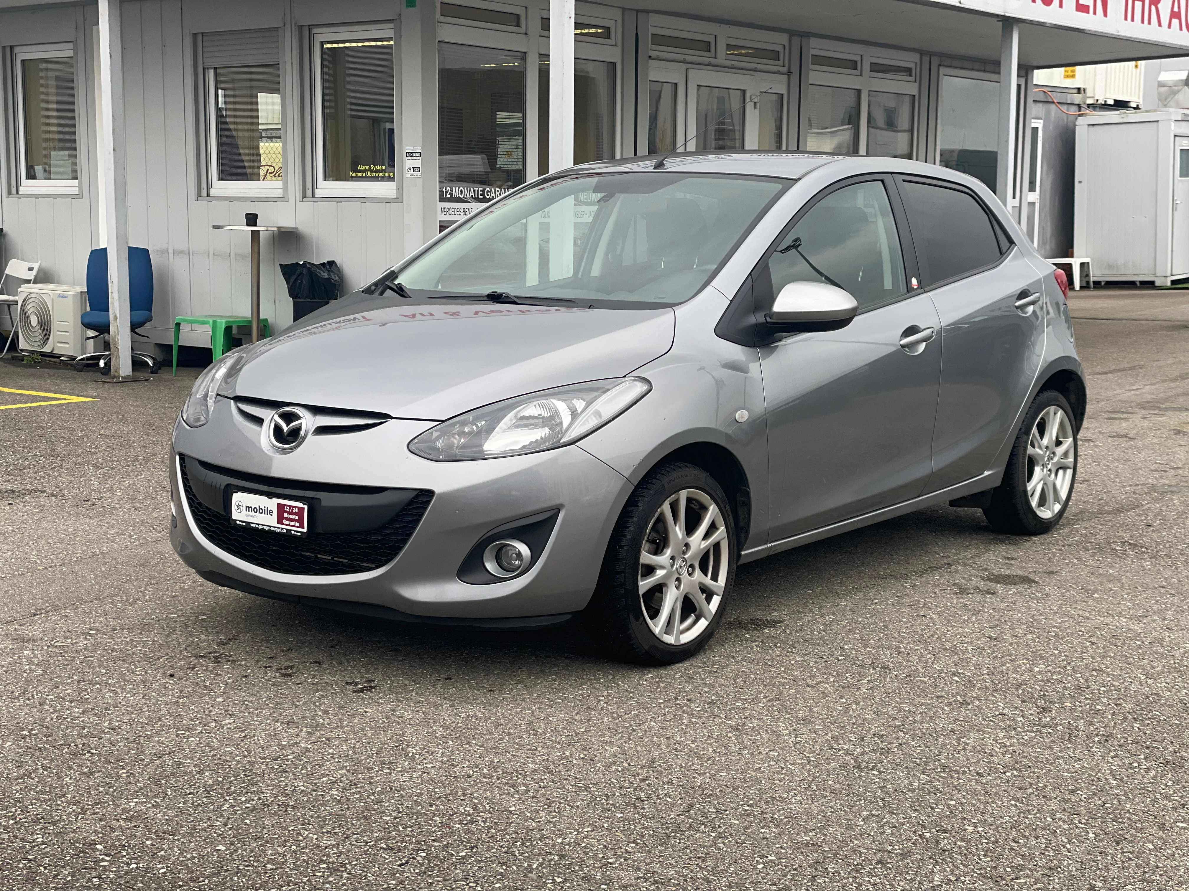 MAZDA 2 1.3i 16V Voila ma Suisse Edition+