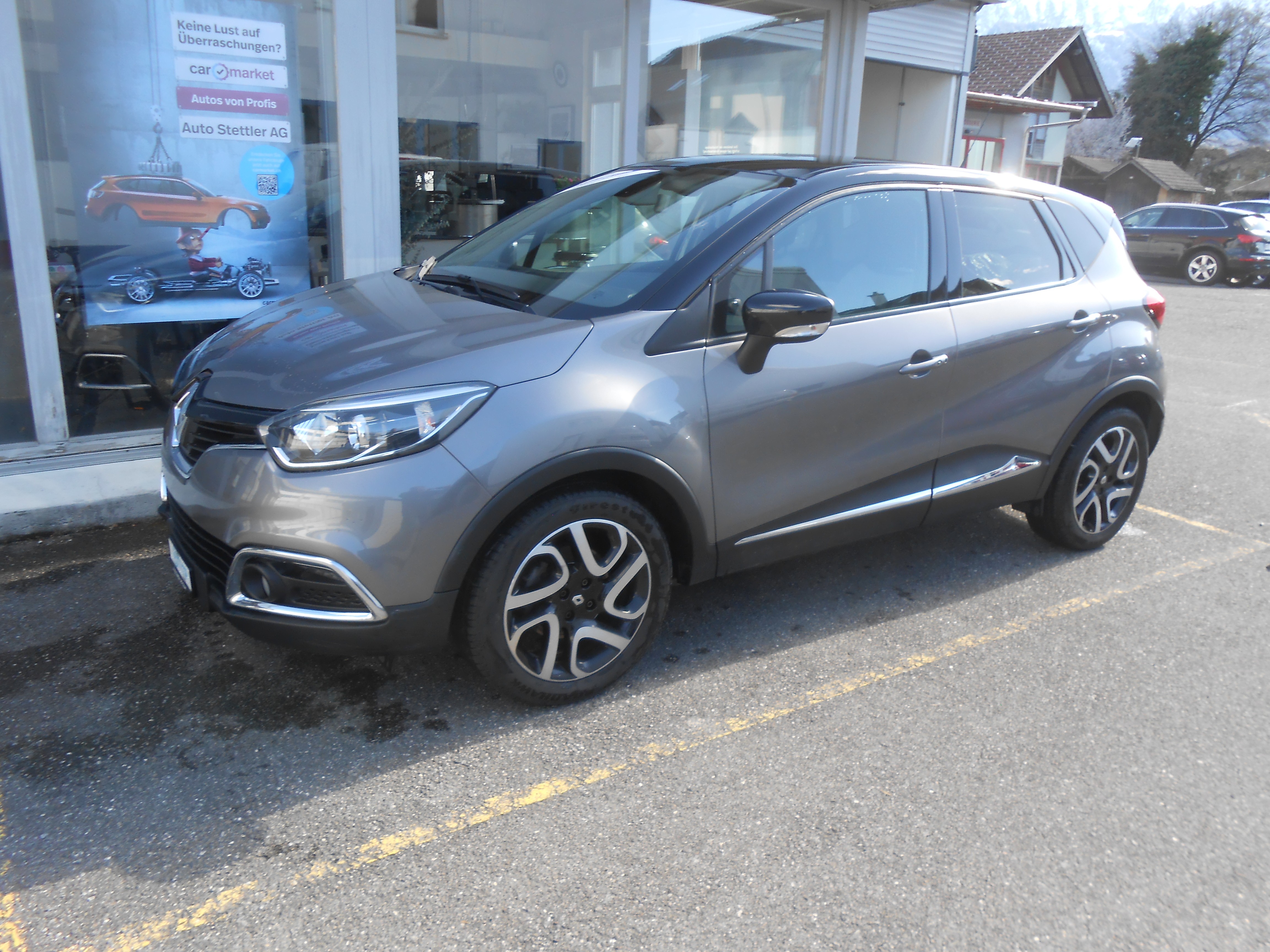 RENAULT Captur 1.2 T 16V Dynamique EDC