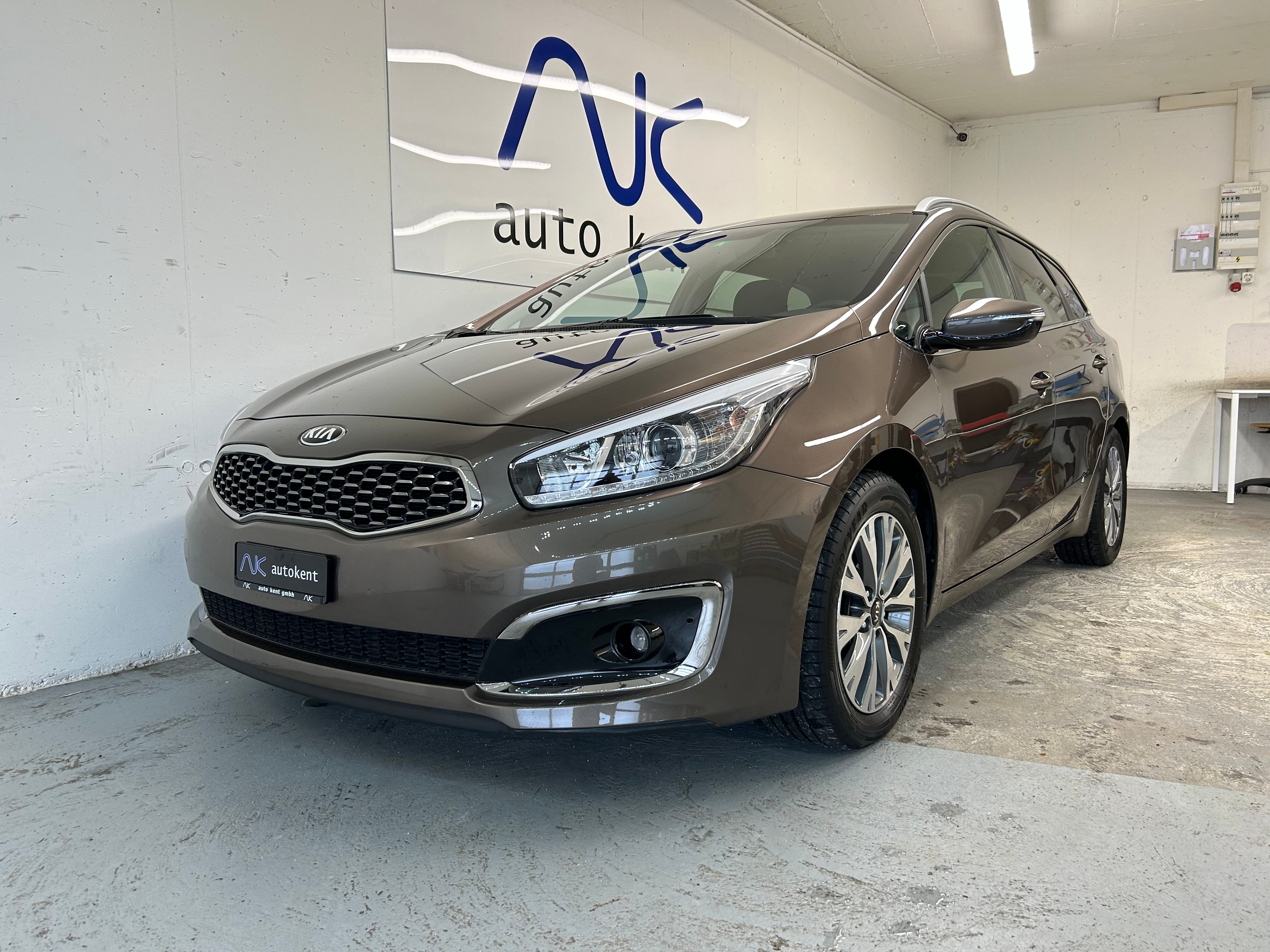 KIA Ceed Sportswagon 1.6 GDi Swiss Champion DCT