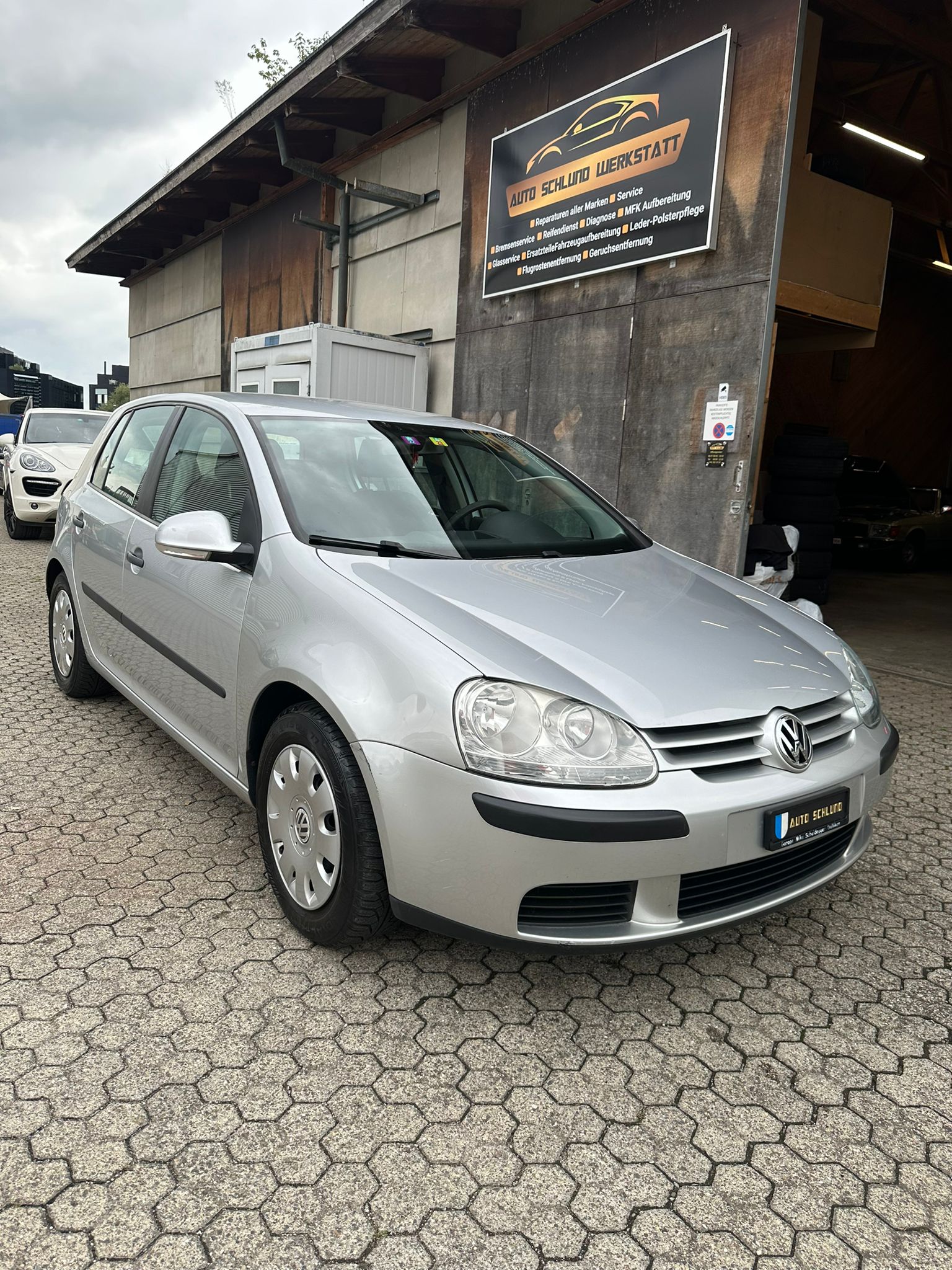 VW Golf 1.6 FSI Trendline