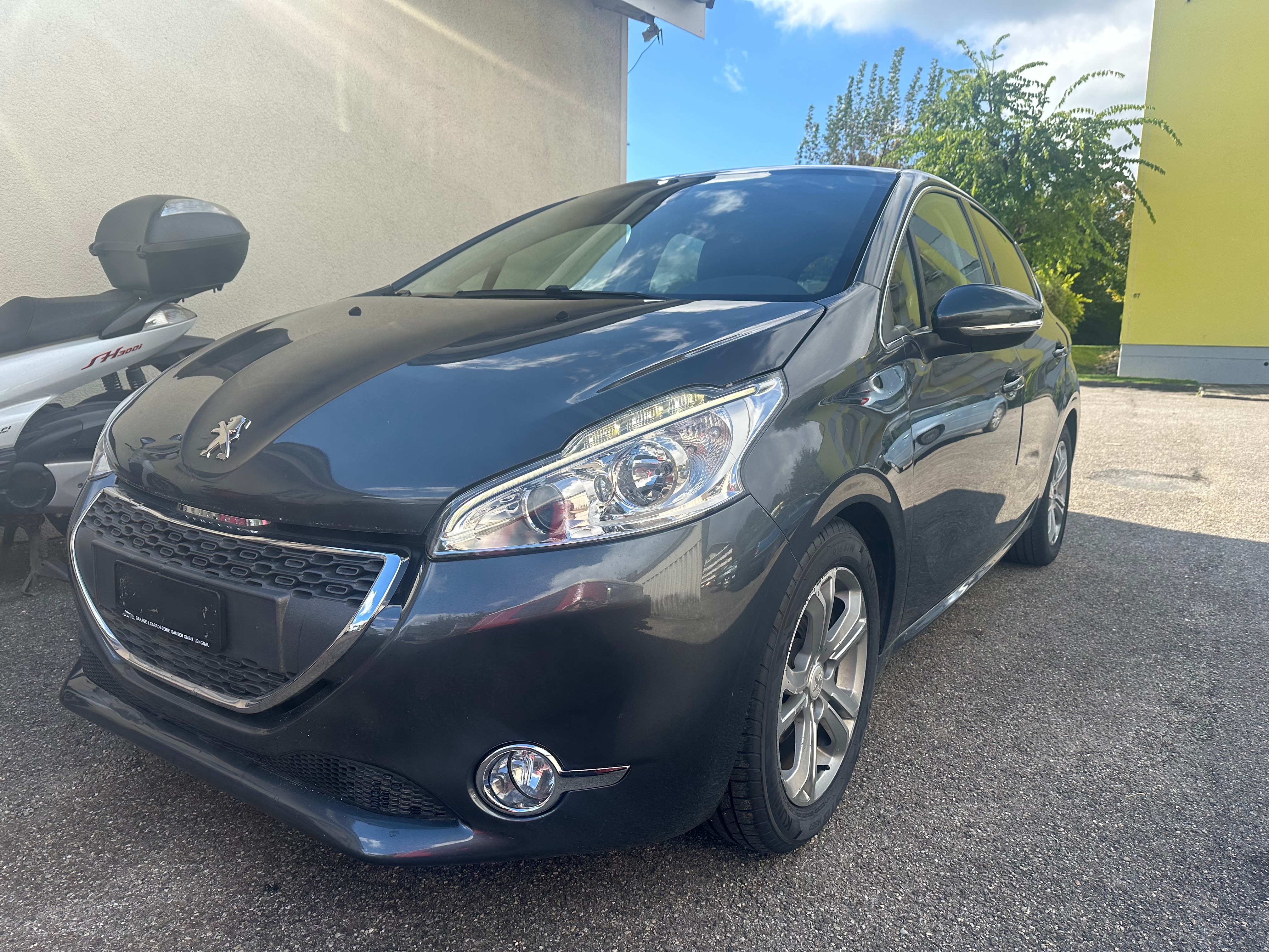 PEUGEOT 208 1.6 VTI Allure