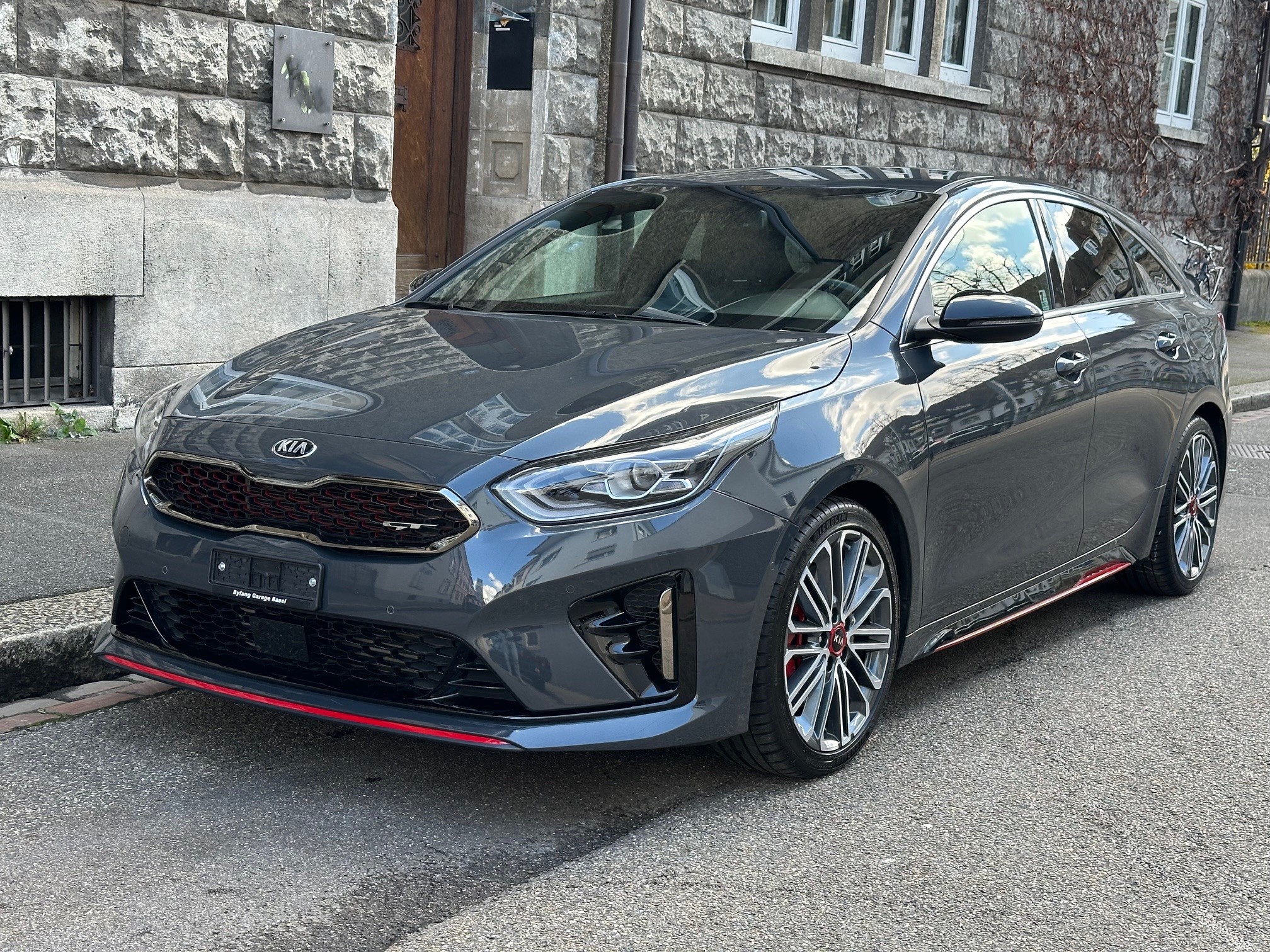 KIA ProCeed 1.6 T-GDi GT DCT