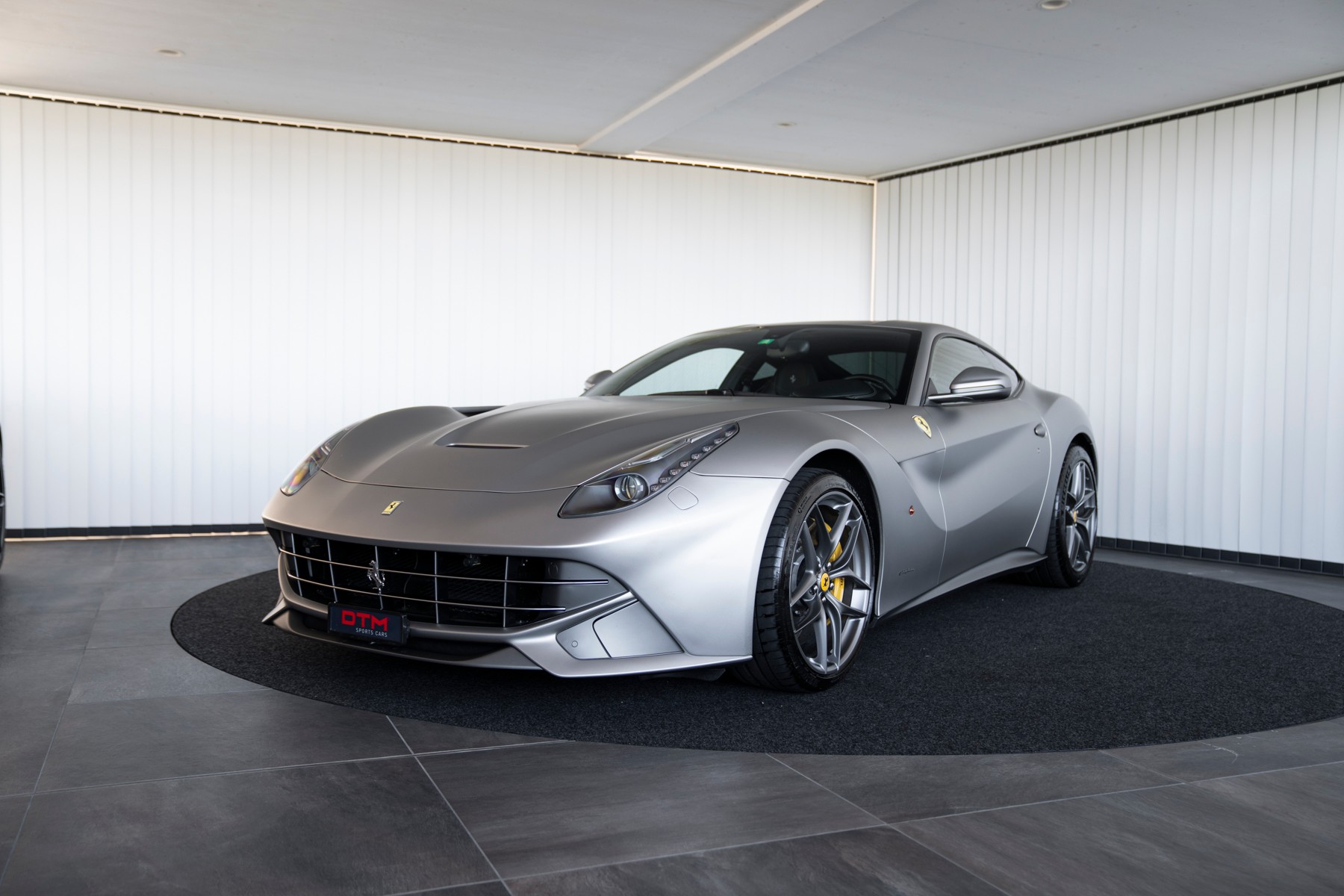 FERRARI F12 Berlinetta