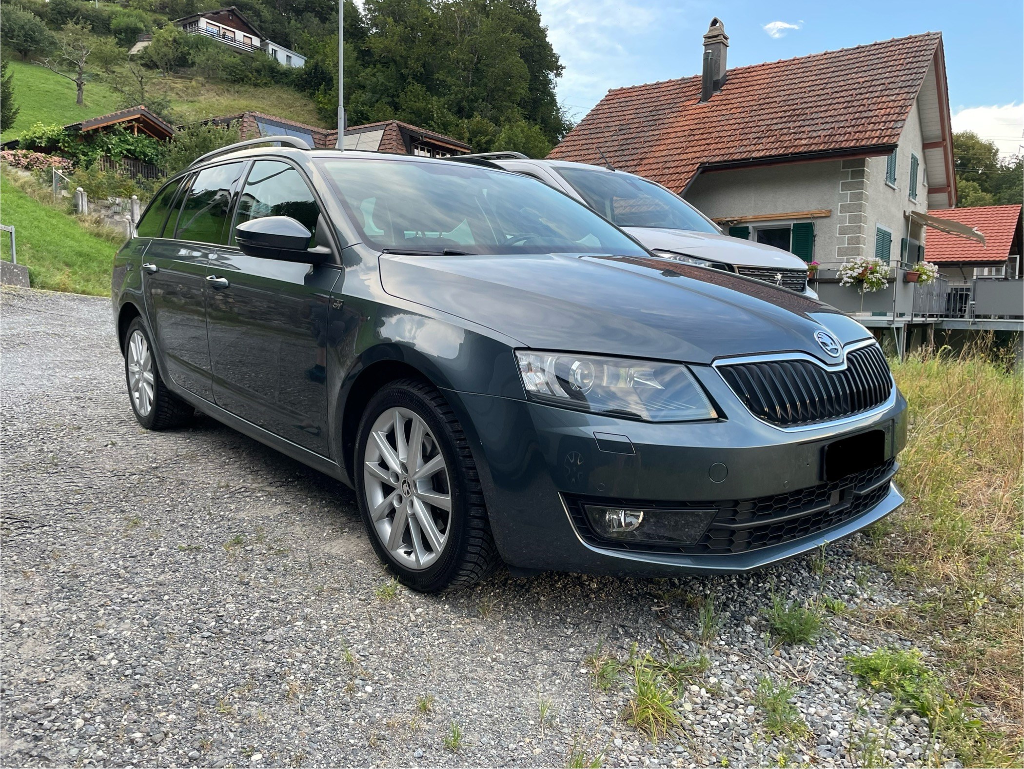 SKODA Octavia Combi 2.0 TDI Swiss Joy 4x4