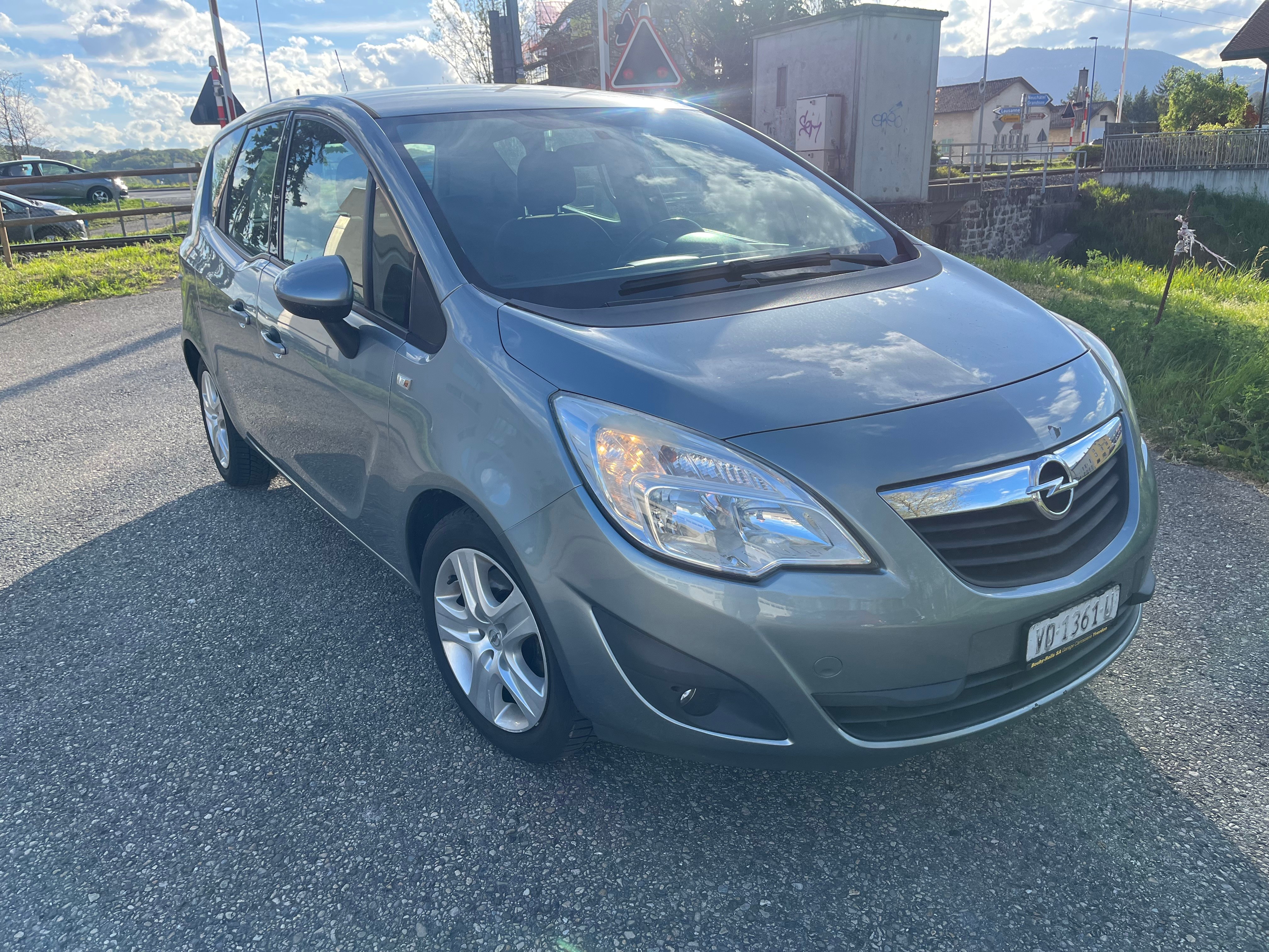 OPEL Meriva 1.4 Turbo Enjoy