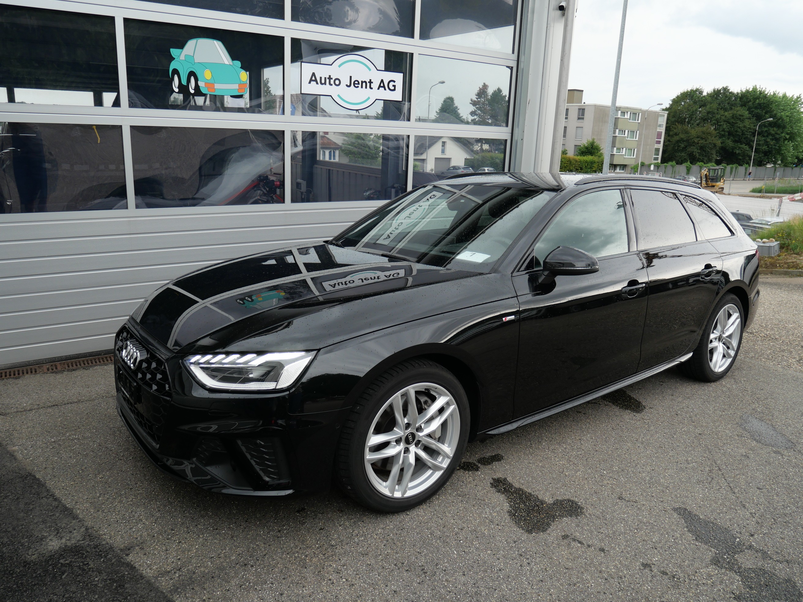 AUDI A4 Avant 45 TFSI S line S-tronic quattro