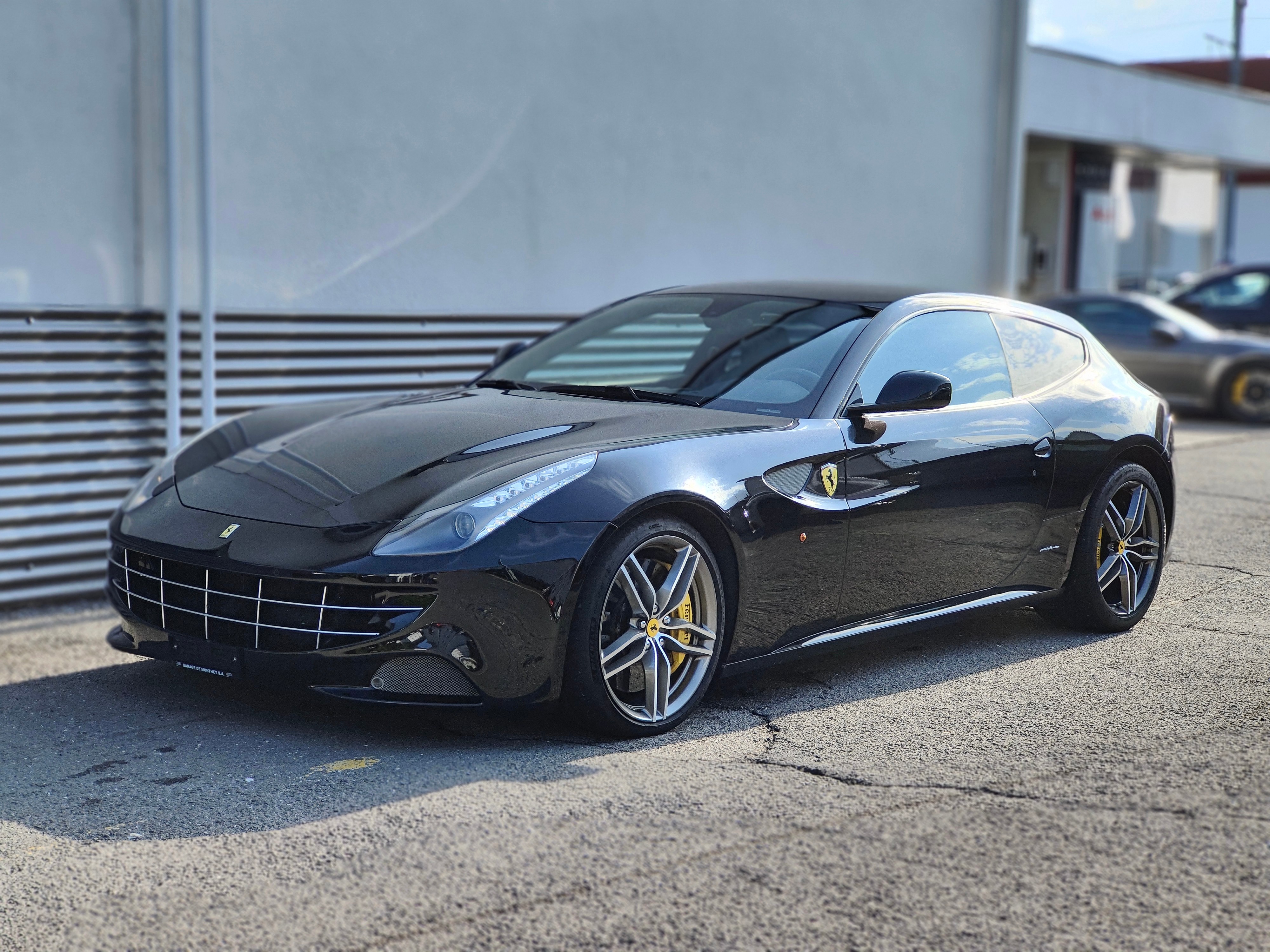 FERRARI FF