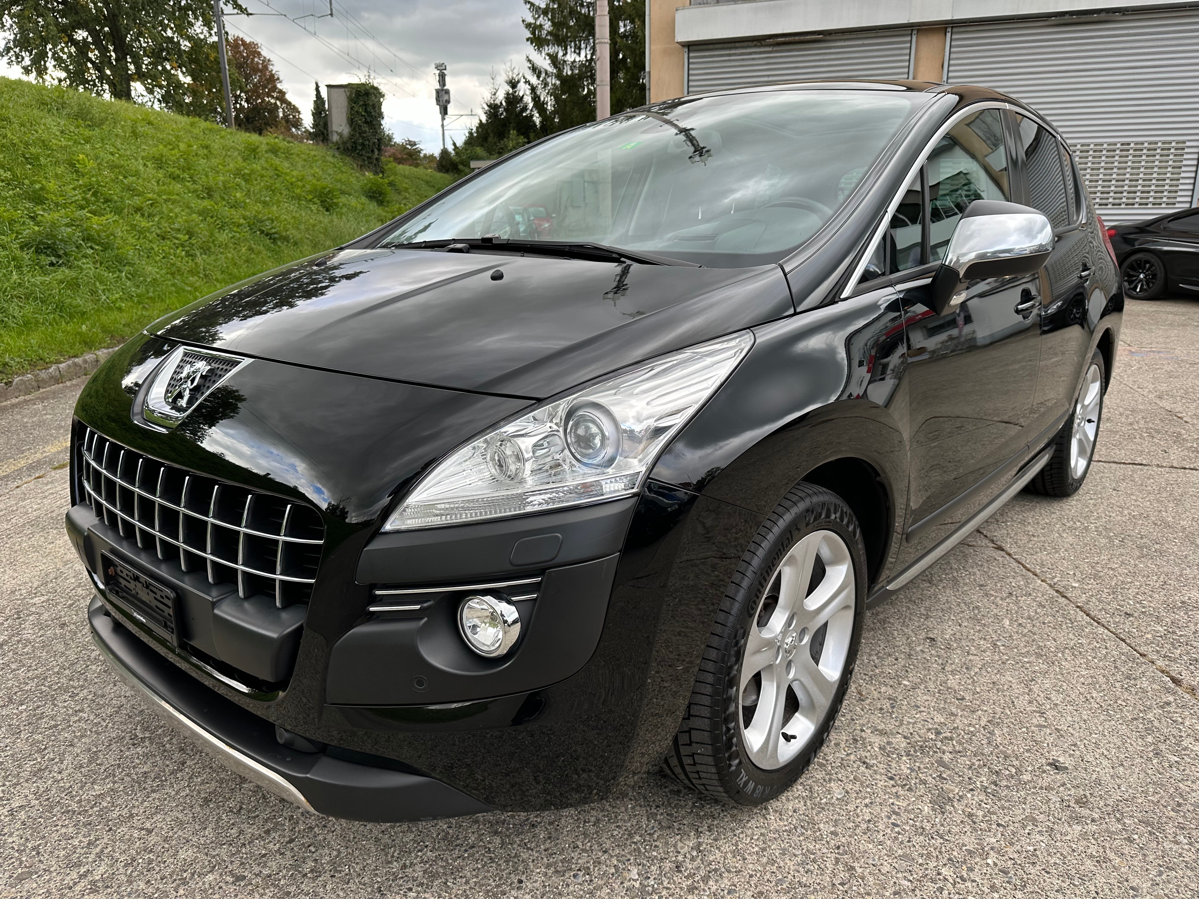 PEUGEOT 3008 1.6 16V T Féline