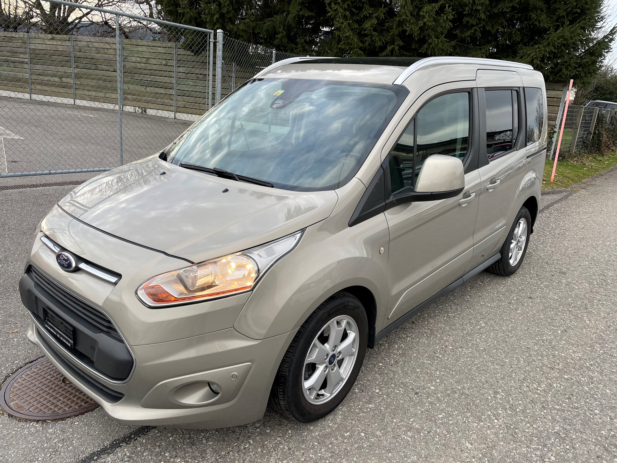 FORD Tourneo Connect 1.6 TDCi Titanium