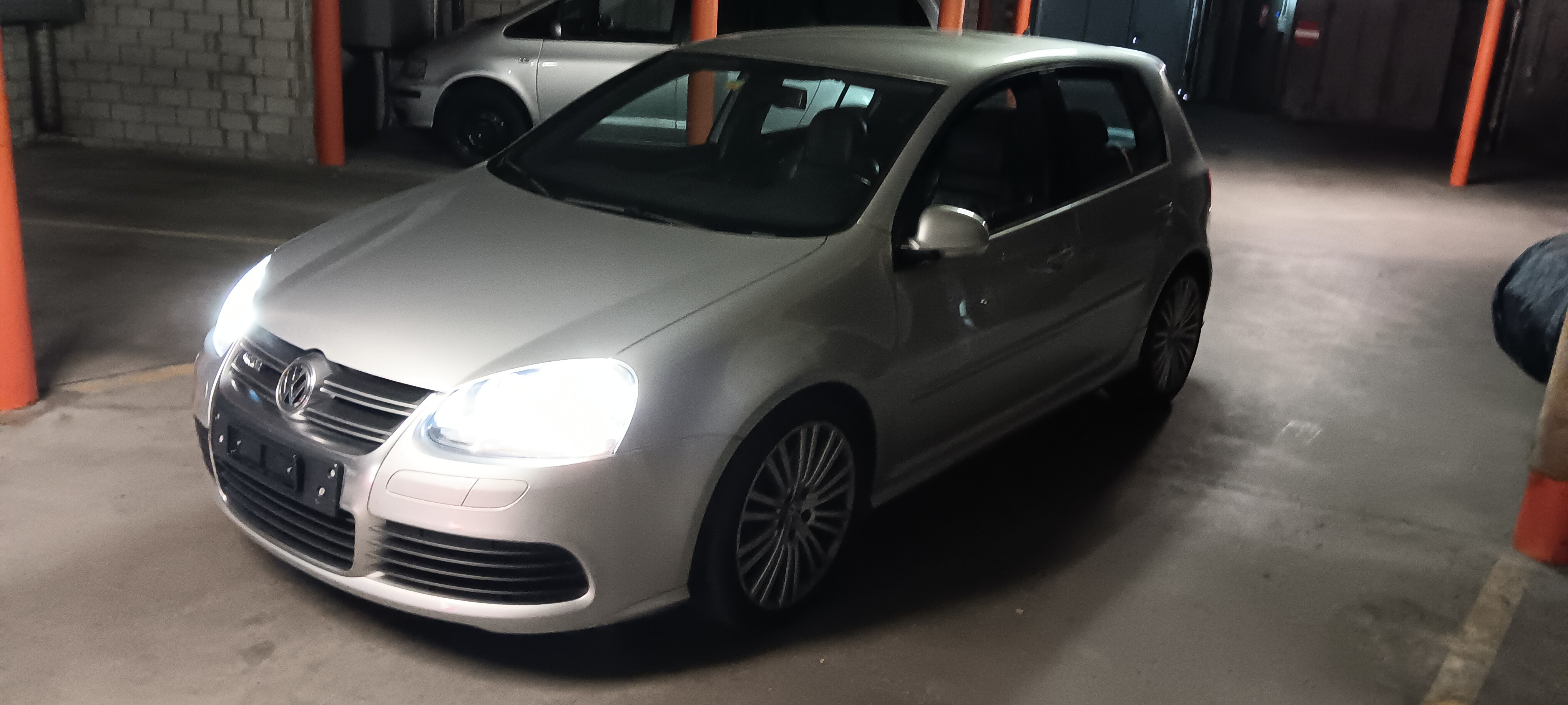 VW Golf R32 4Motion