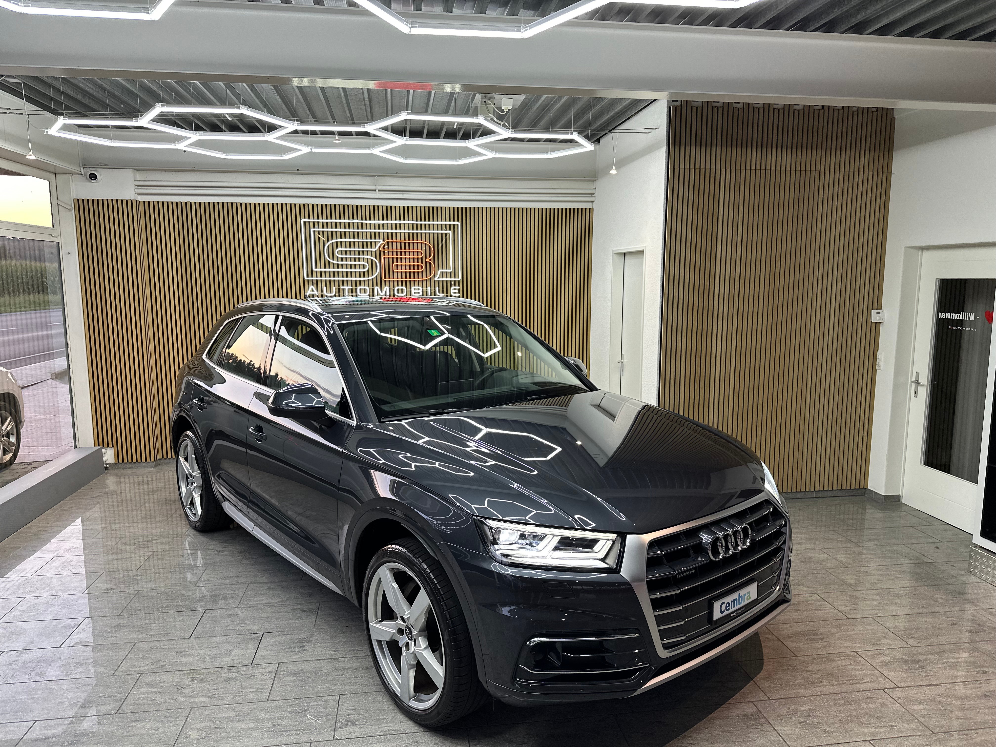 AUDI Q5 2.0 TFSI design quattro S-tronic