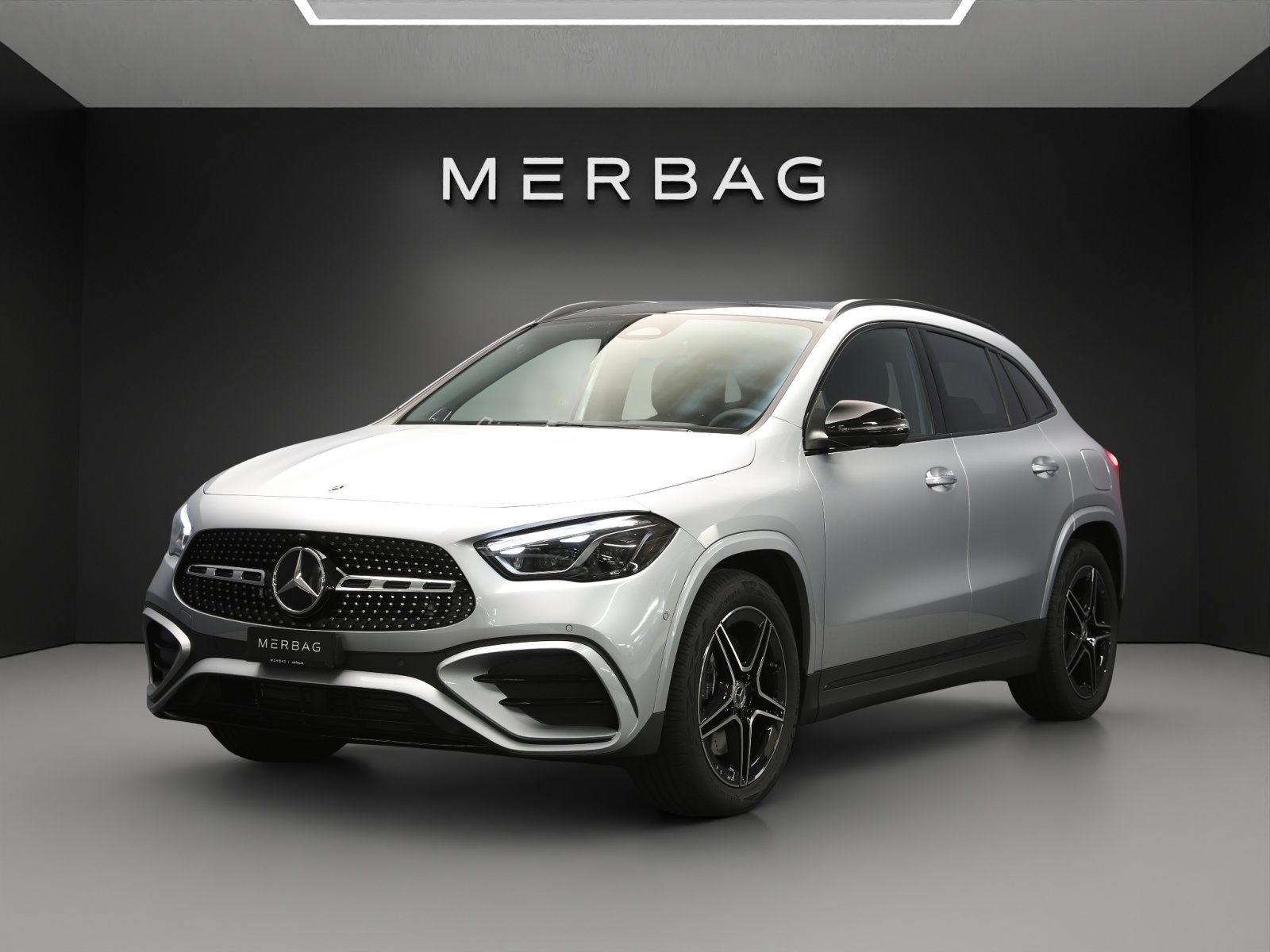 MERCEDES-BENZ GLA 220d 4Matic 8G-DCT Swiss Star