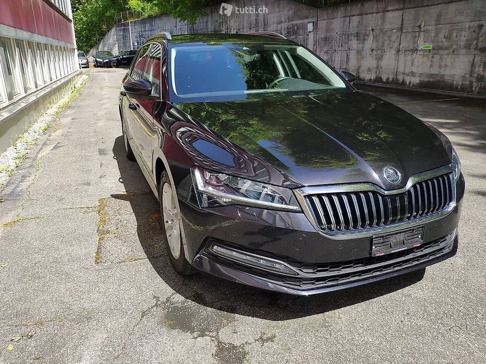 SKODA Superb Combi 2.0 TSI Ambition DSG