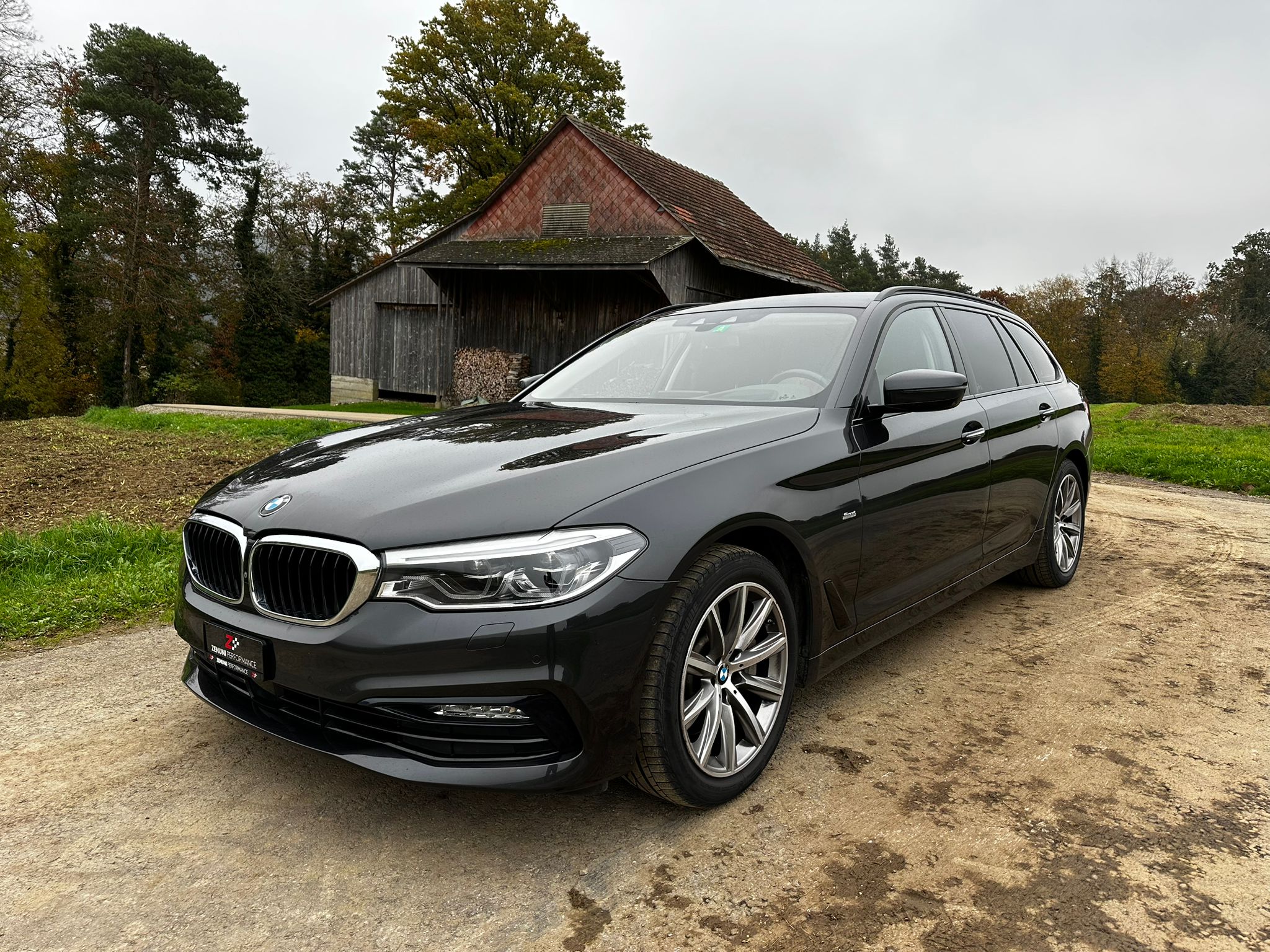 BMW 530d xDrive Touring Sport Line Steptronic