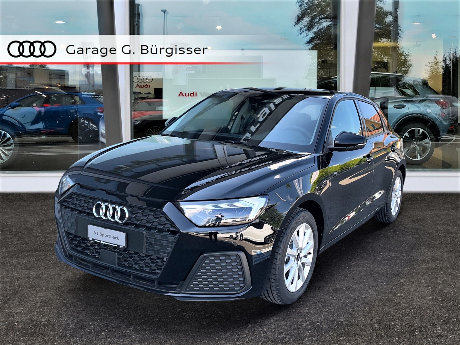 AUDI A1 Sportback 30 TFSI Attraction S-tronic Mythosschwarz Metallic