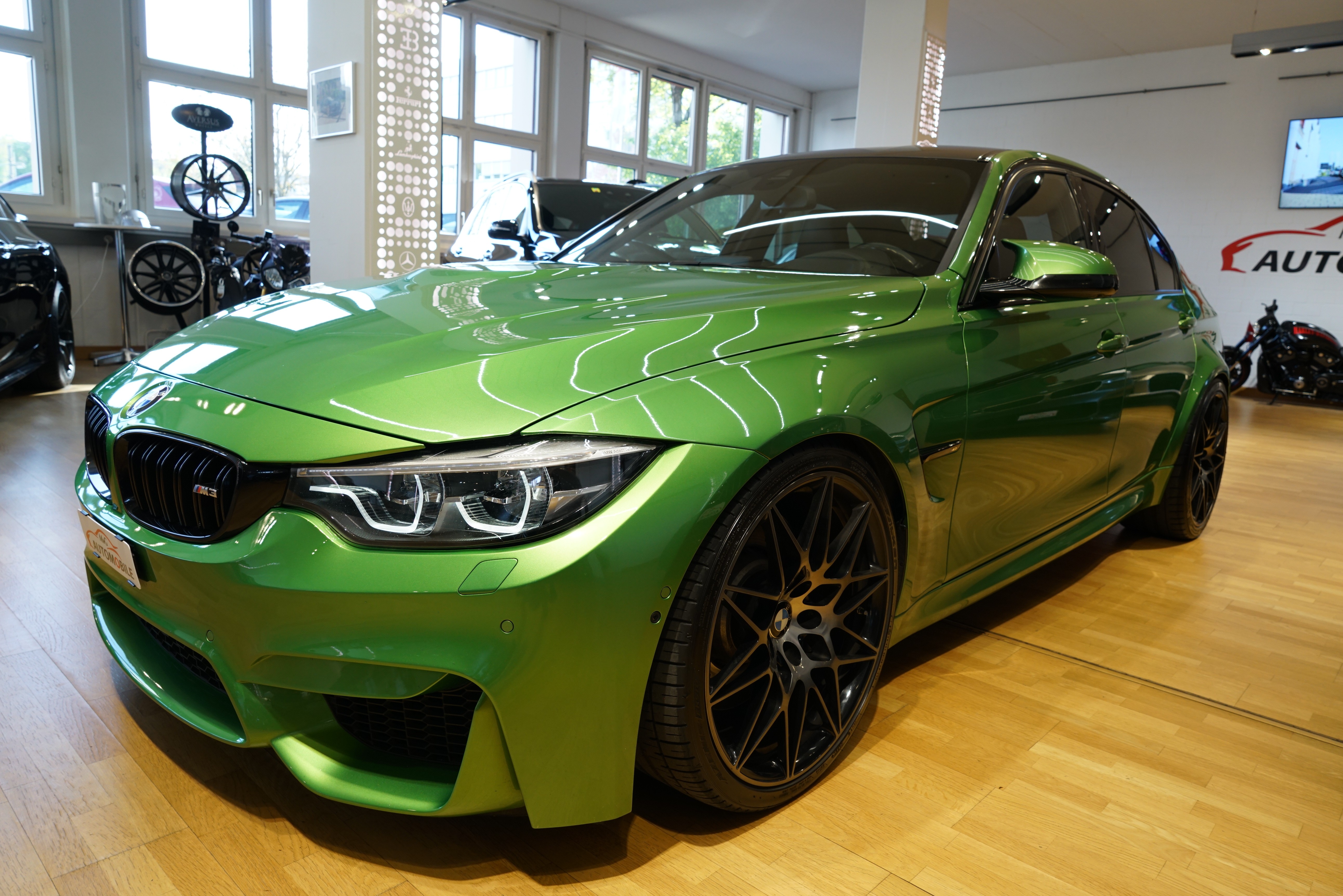 BMW M3 Competition Drivelogic Rallye Green