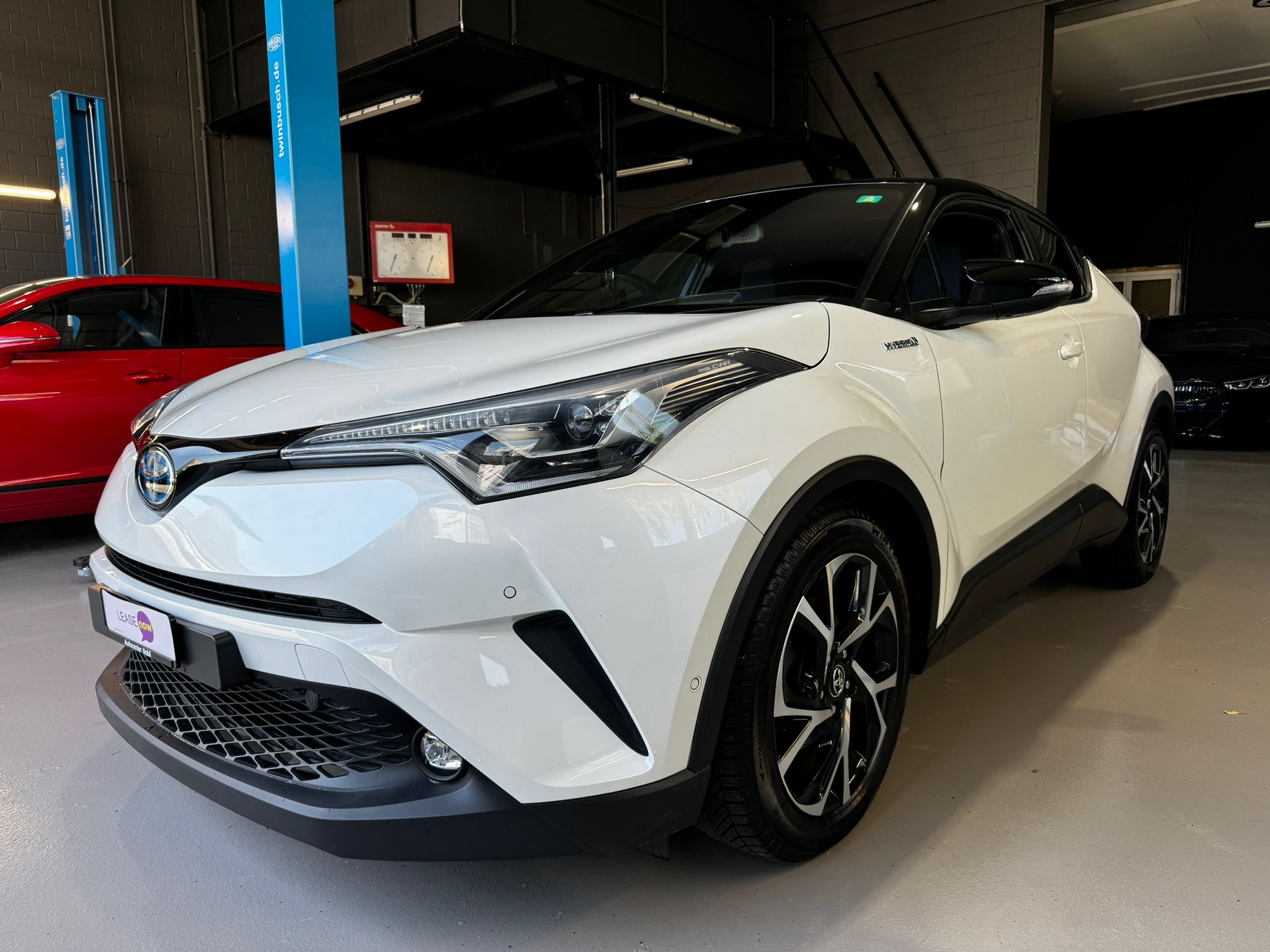 TOYOTA C-HR 1.8 HSD Style CVT