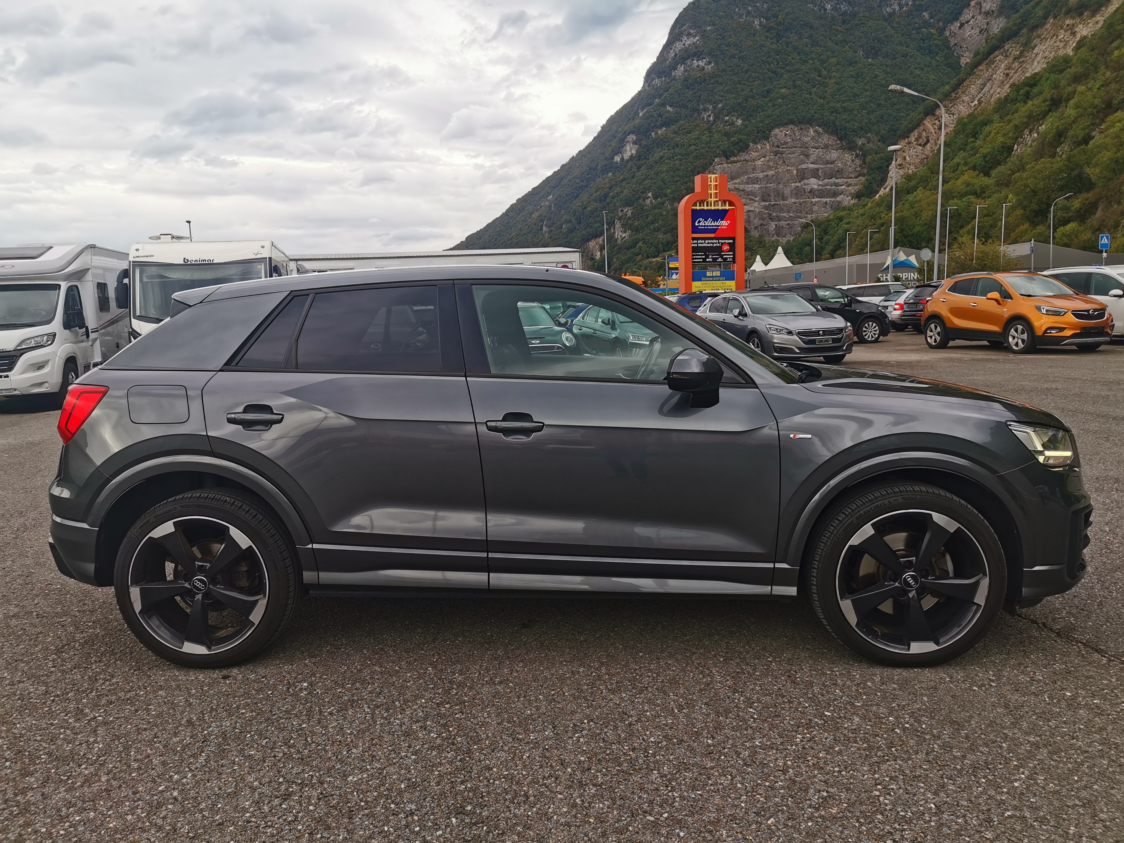 AUDI Q2 2.0 TFSI design quattro S-tronic