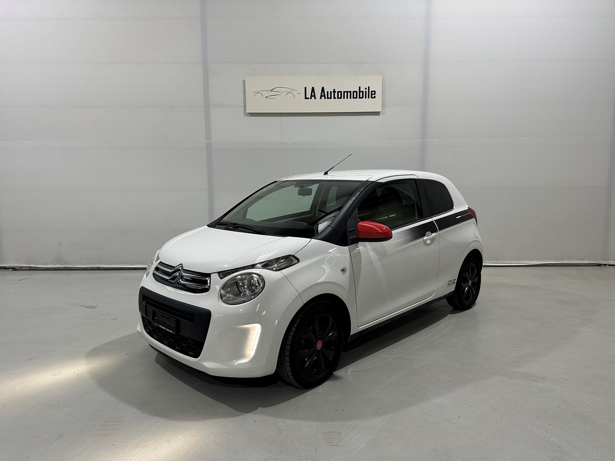 CITROEN C1 1.2 VTi Shine Airscape