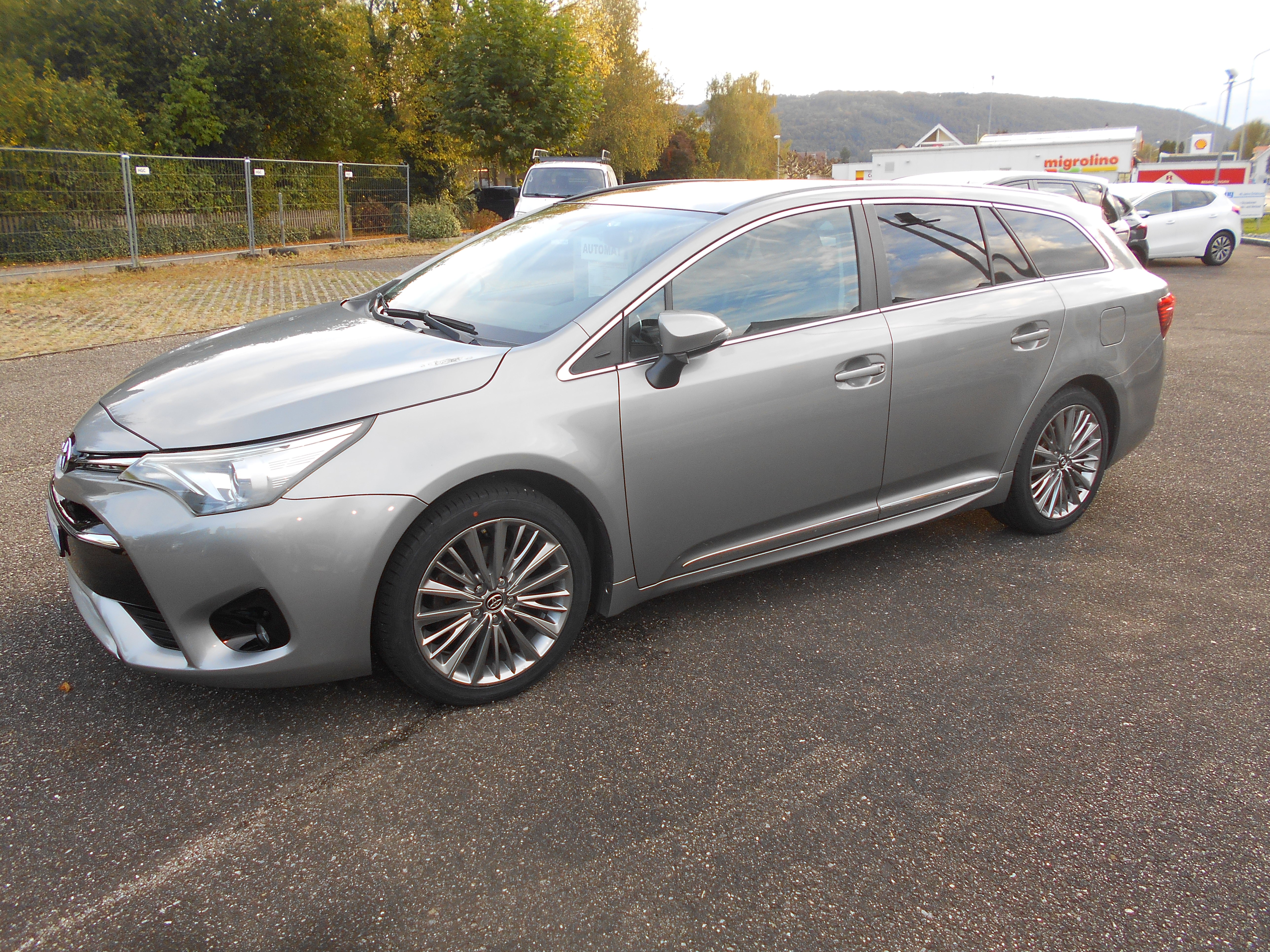 TOYOTA Avensis Touring Sports 2.0 Sol Premium MultidriveS