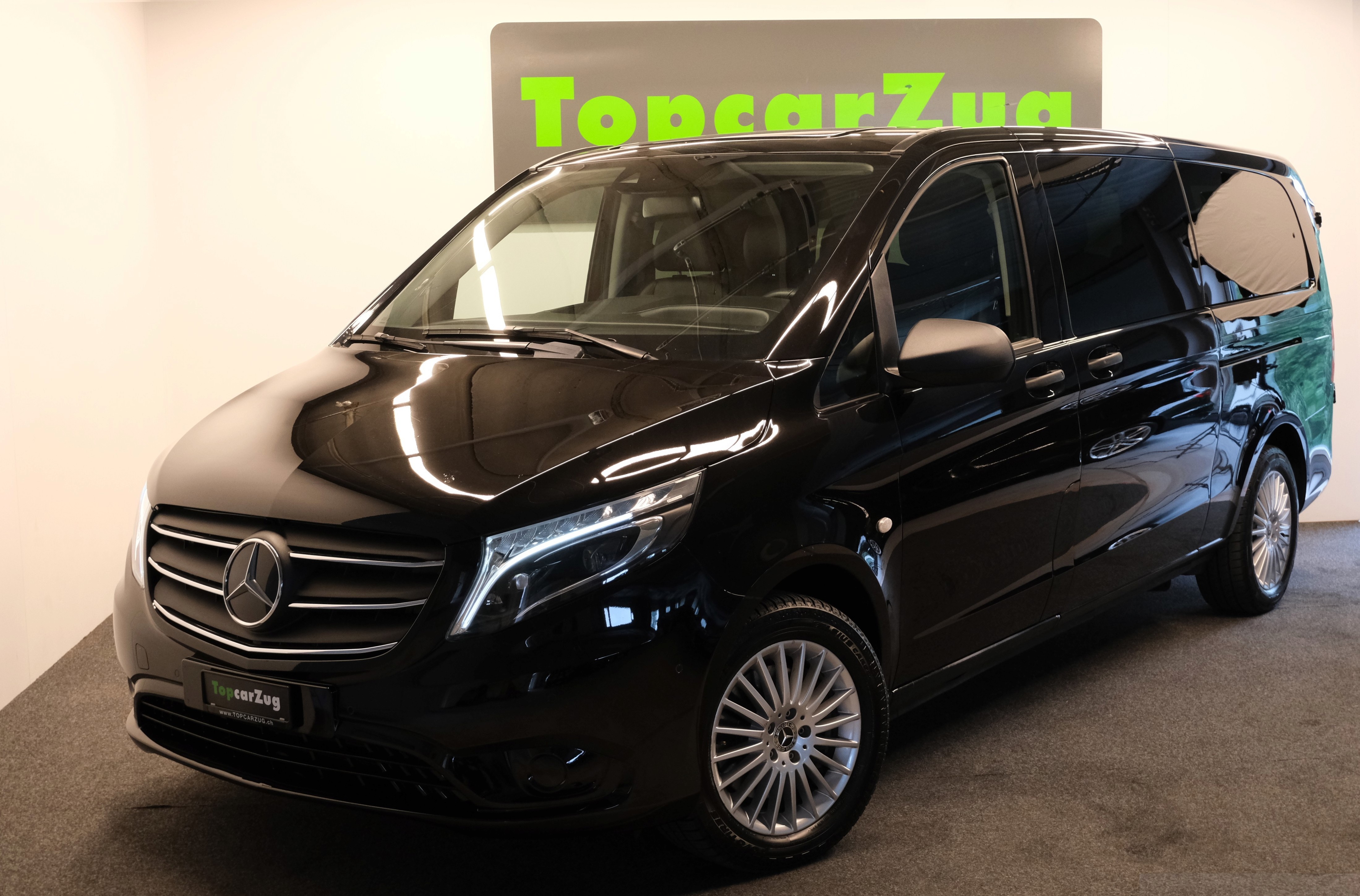 MERCEDES-BENZ Vito 124 CDI Extralang Select Tourer 4Matic 9G-Tronic