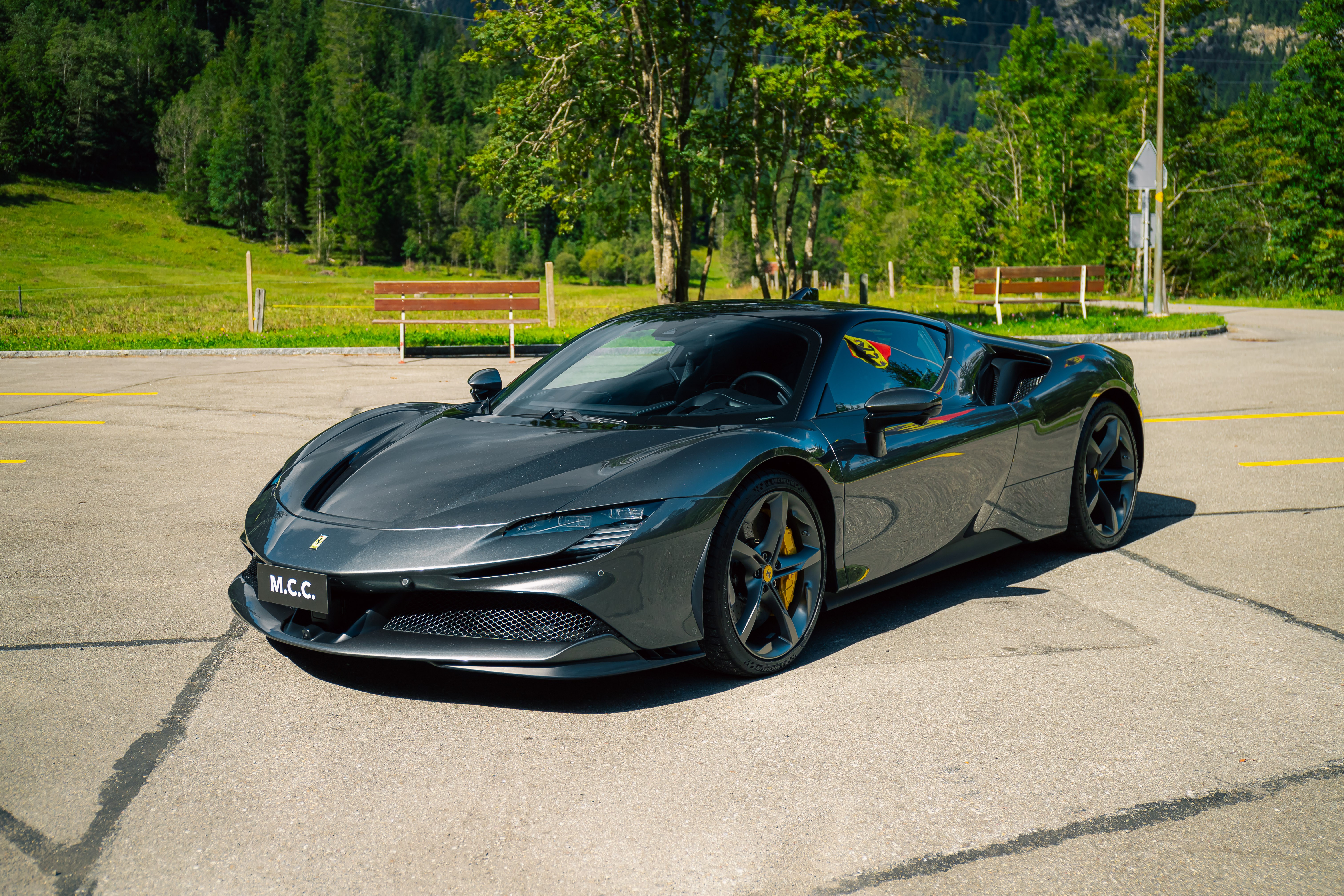 FERRARI SF90 Stradale