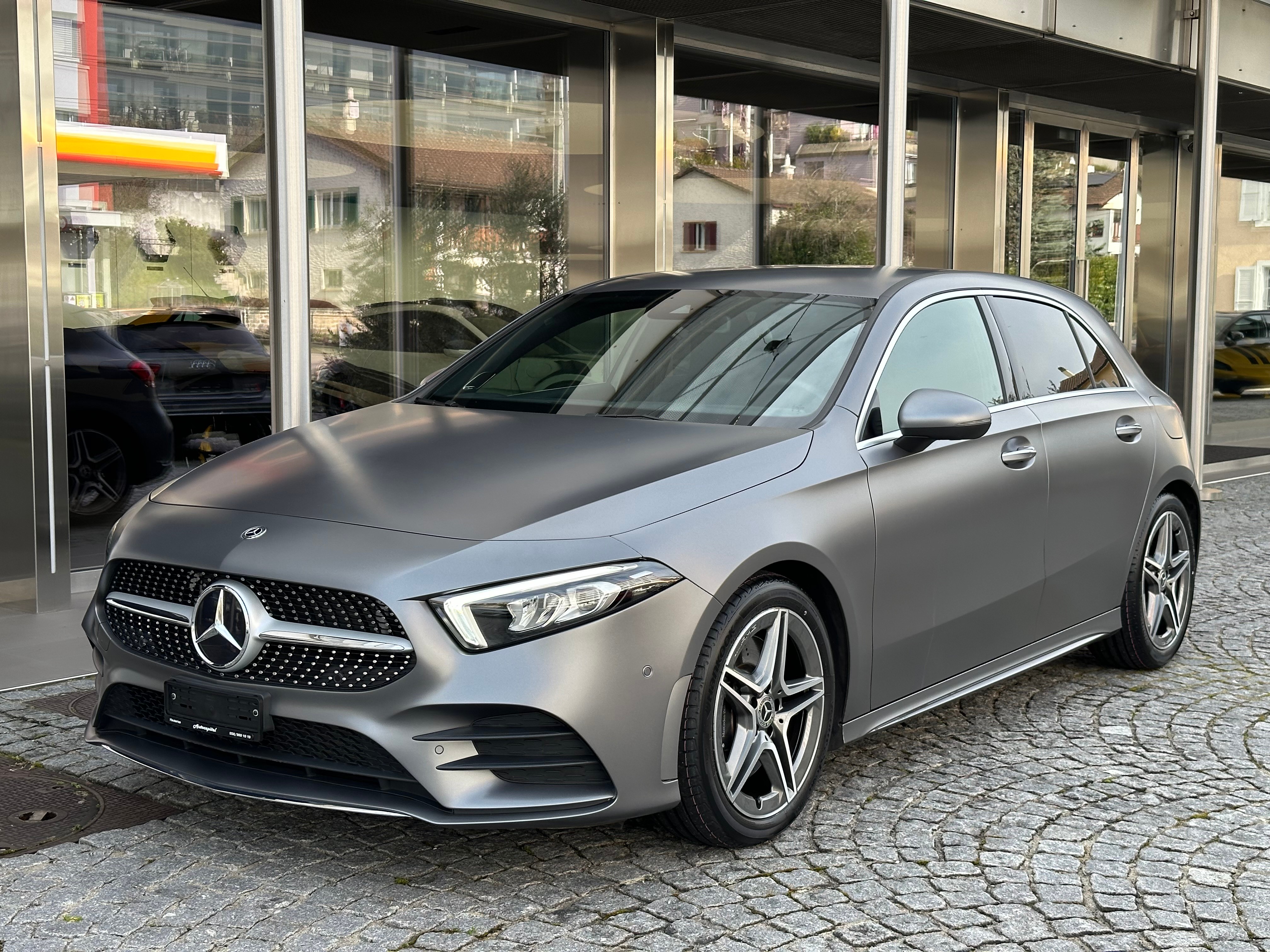 MERCEDES-BENZ A 250 AMG Line 4Matic