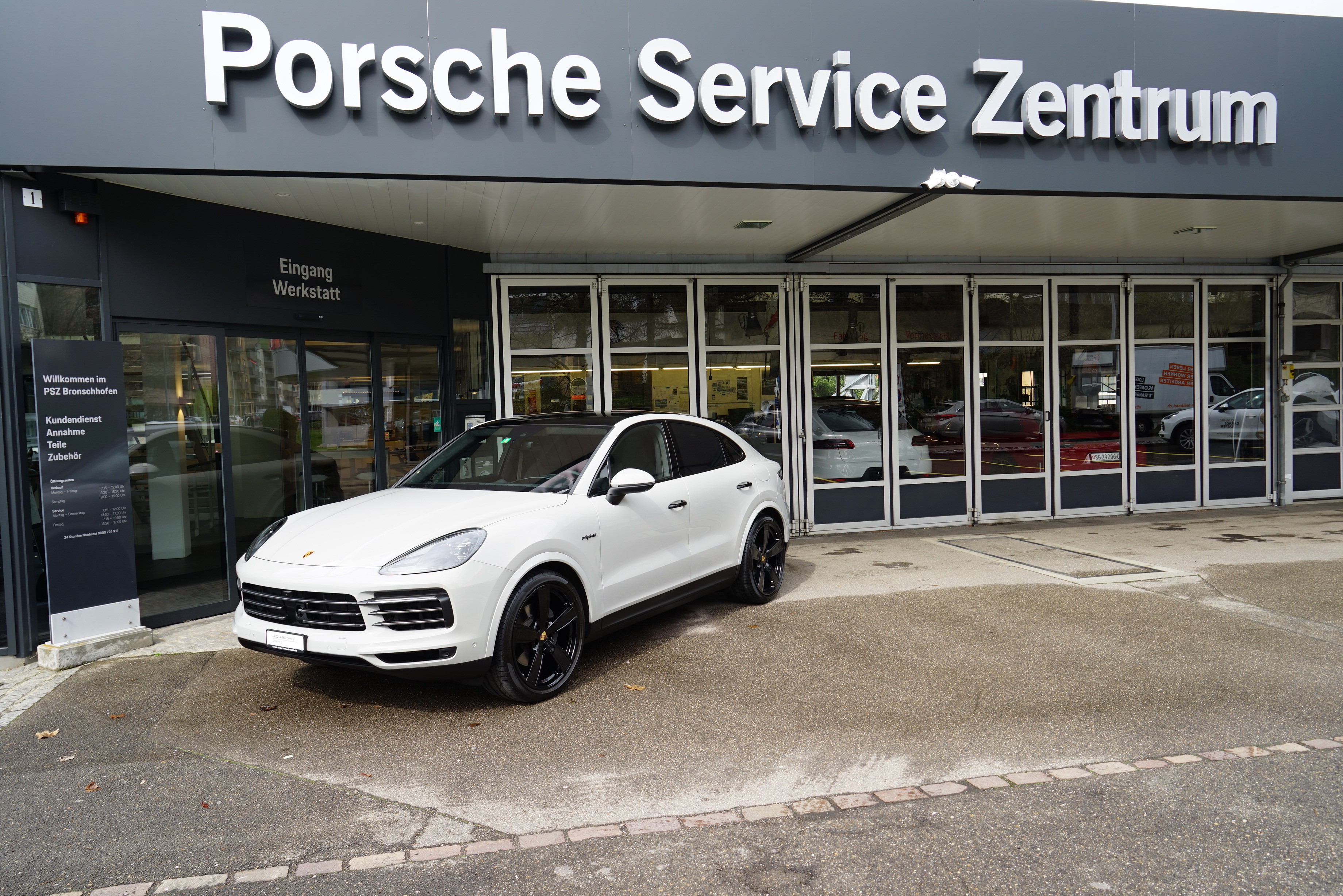 PORSCHE Cayenne Coupé E-Hybrid Platinum Edition