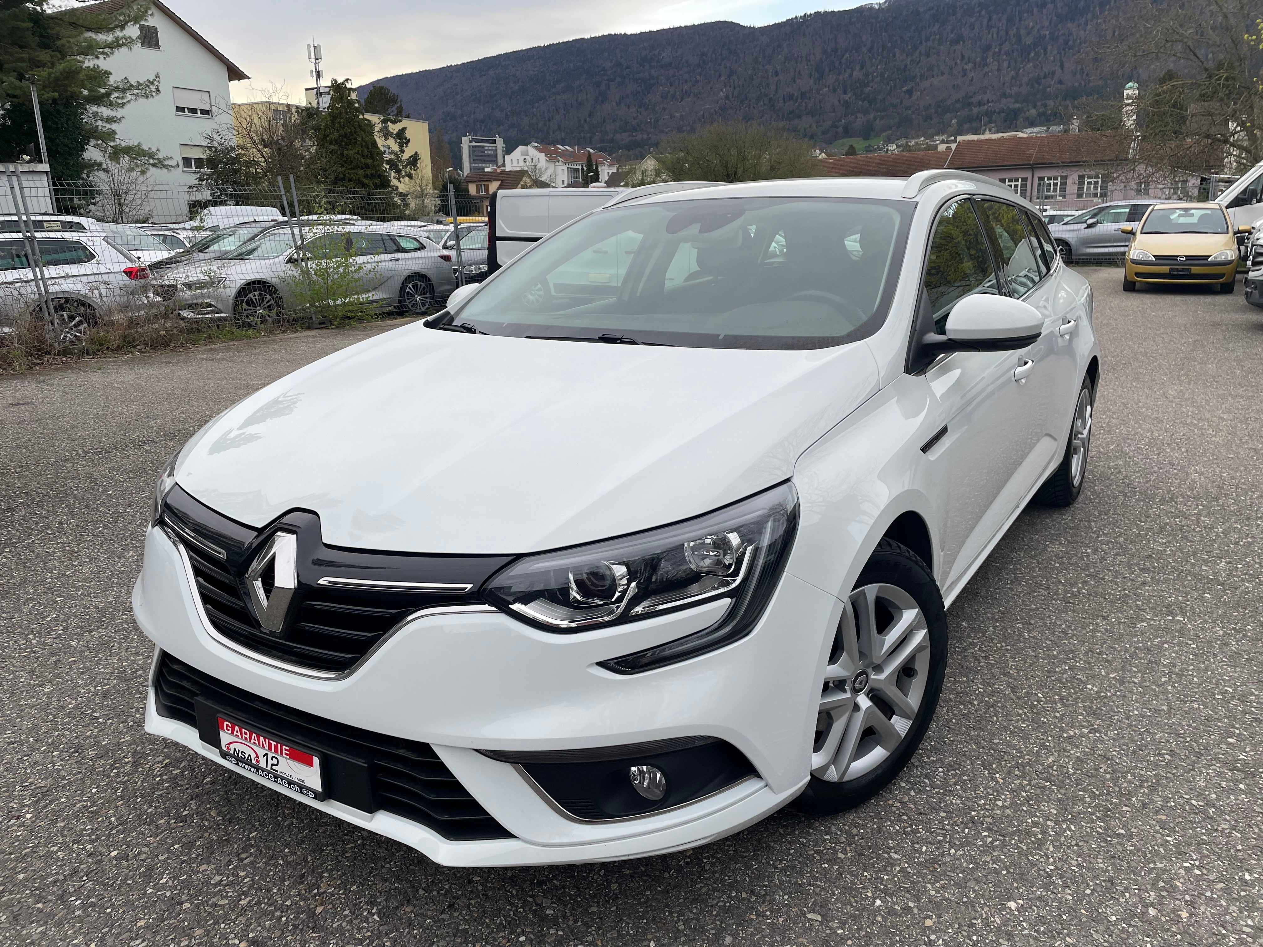 RENAULT Mégane Grandtour 1.5 dCi Business * Gr.Navi * Klima-auto * Tempomat * PDC H * Keyless * Ab MFK 10.2023