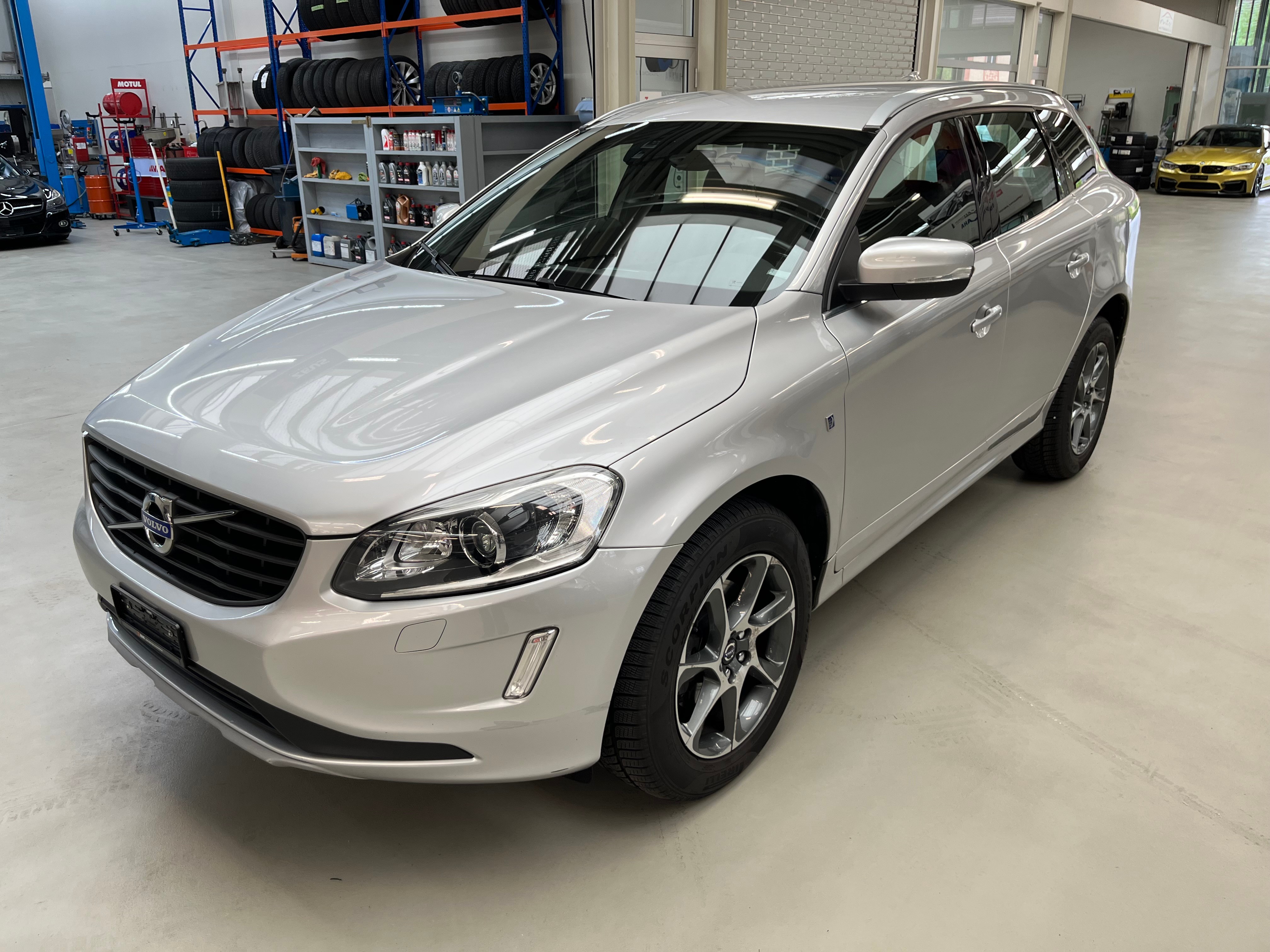 VOLVO XC60 D4 AWD OceanRace