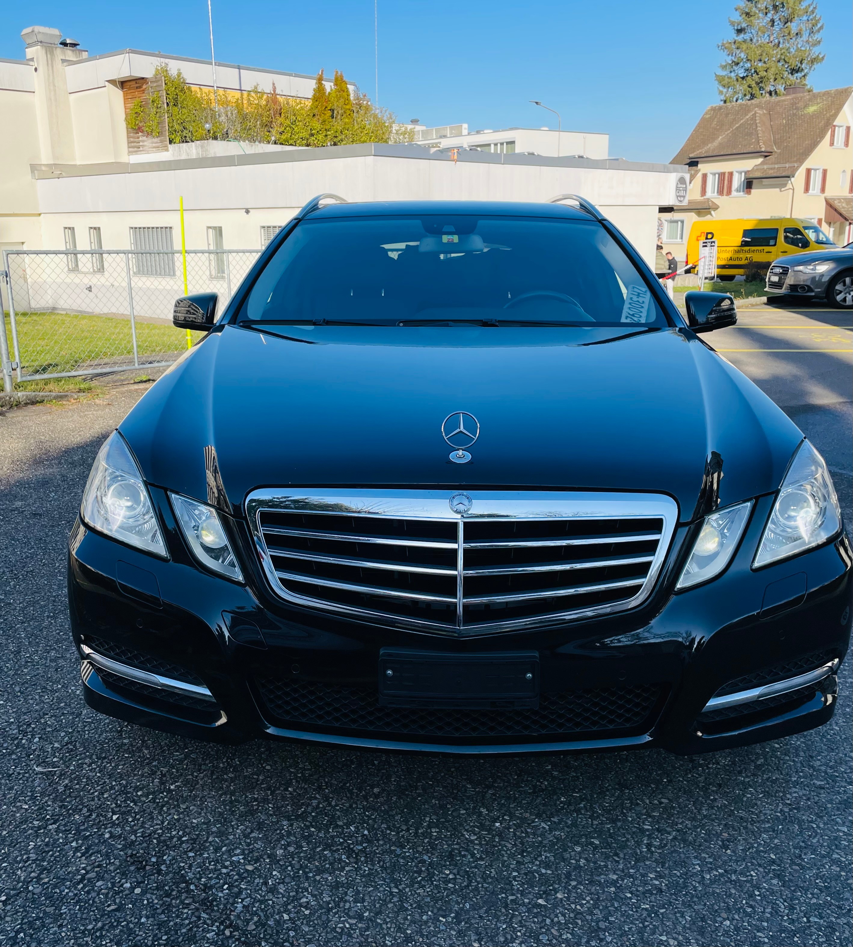 MERCEDES-BENZ E 250 CGI BlueEfficiency Avantgarde 7G-Tronic