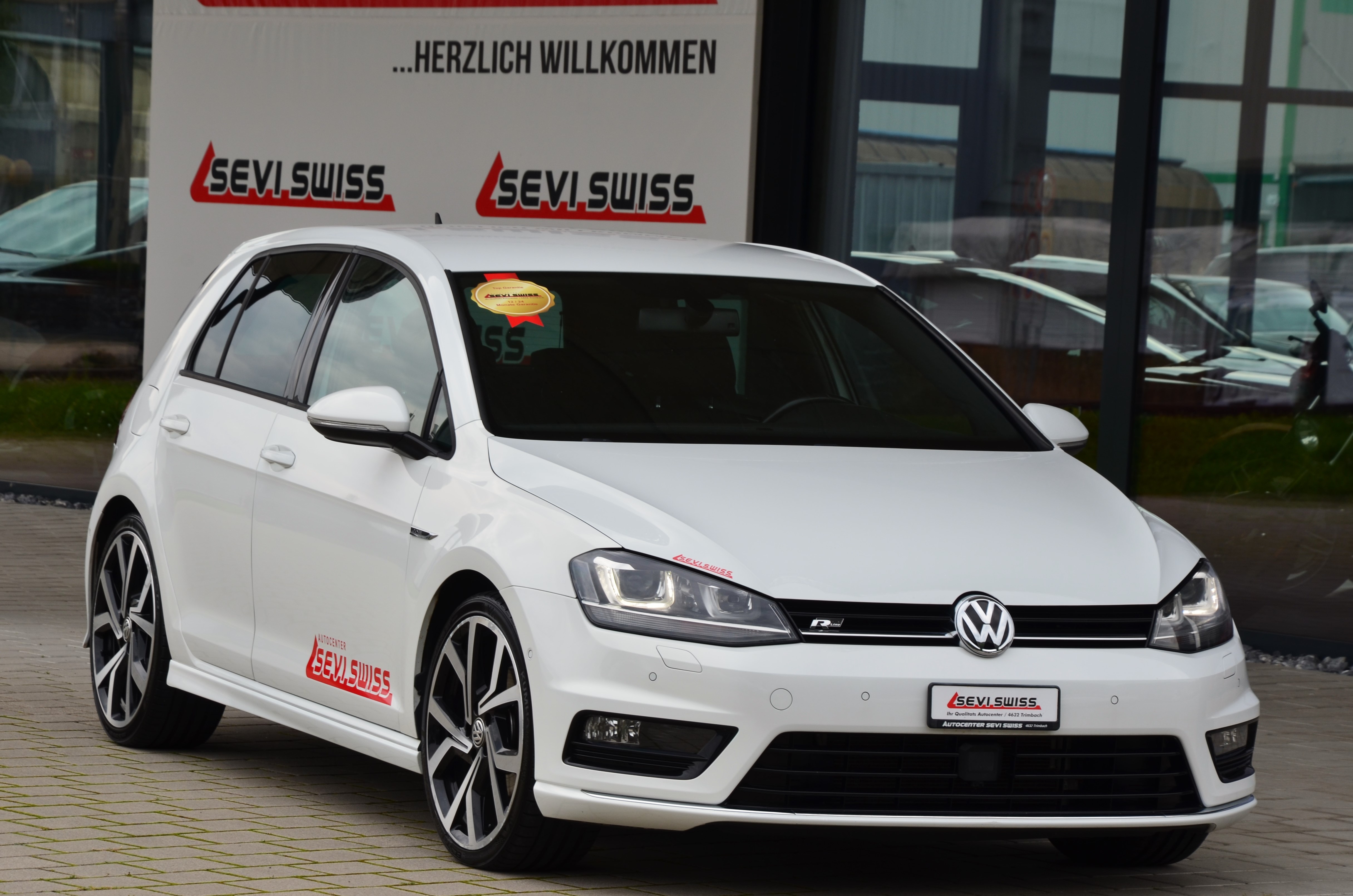 VW Golf 1.4 TSI Lounge R-Line 150PS