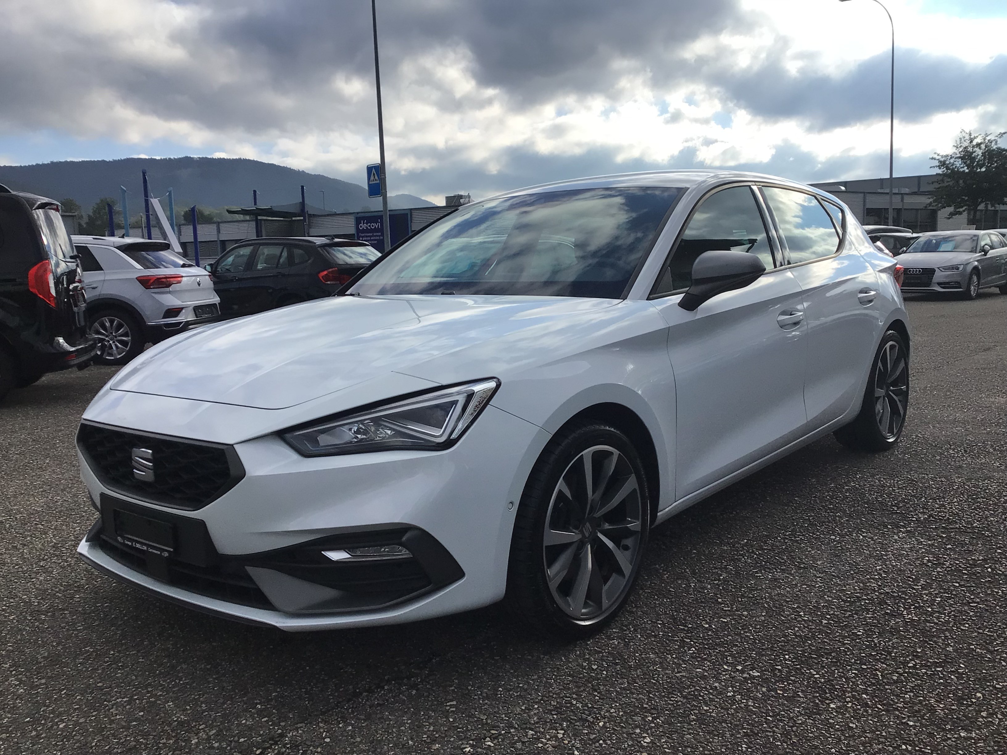 SEAT Leon 1.5 eTSI mHEV DSG FR