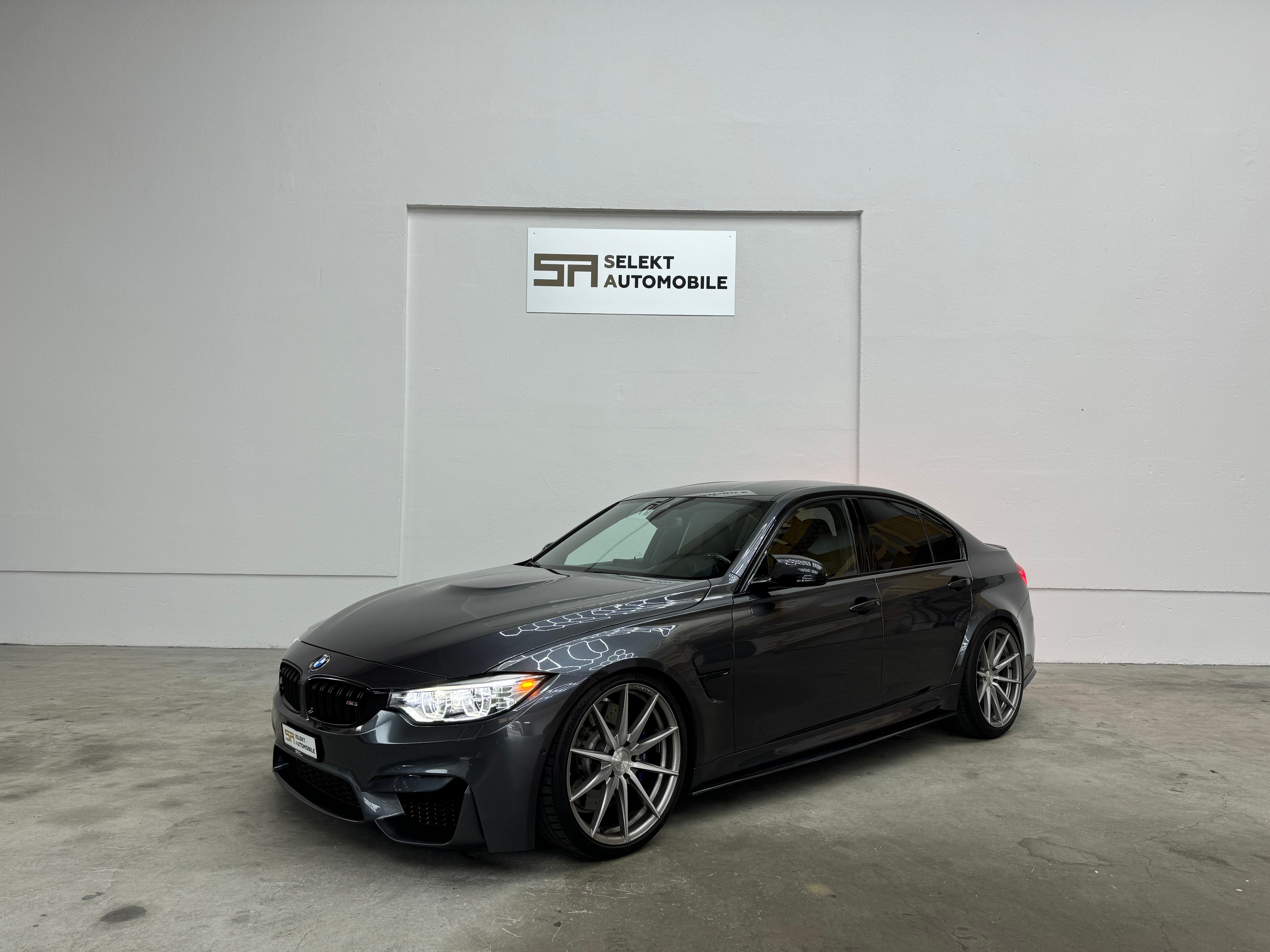 BMW M3 Drivelogic | HR Gewindefahrwerk | Rohana Felgen | Carbon Exterieur & Interieur