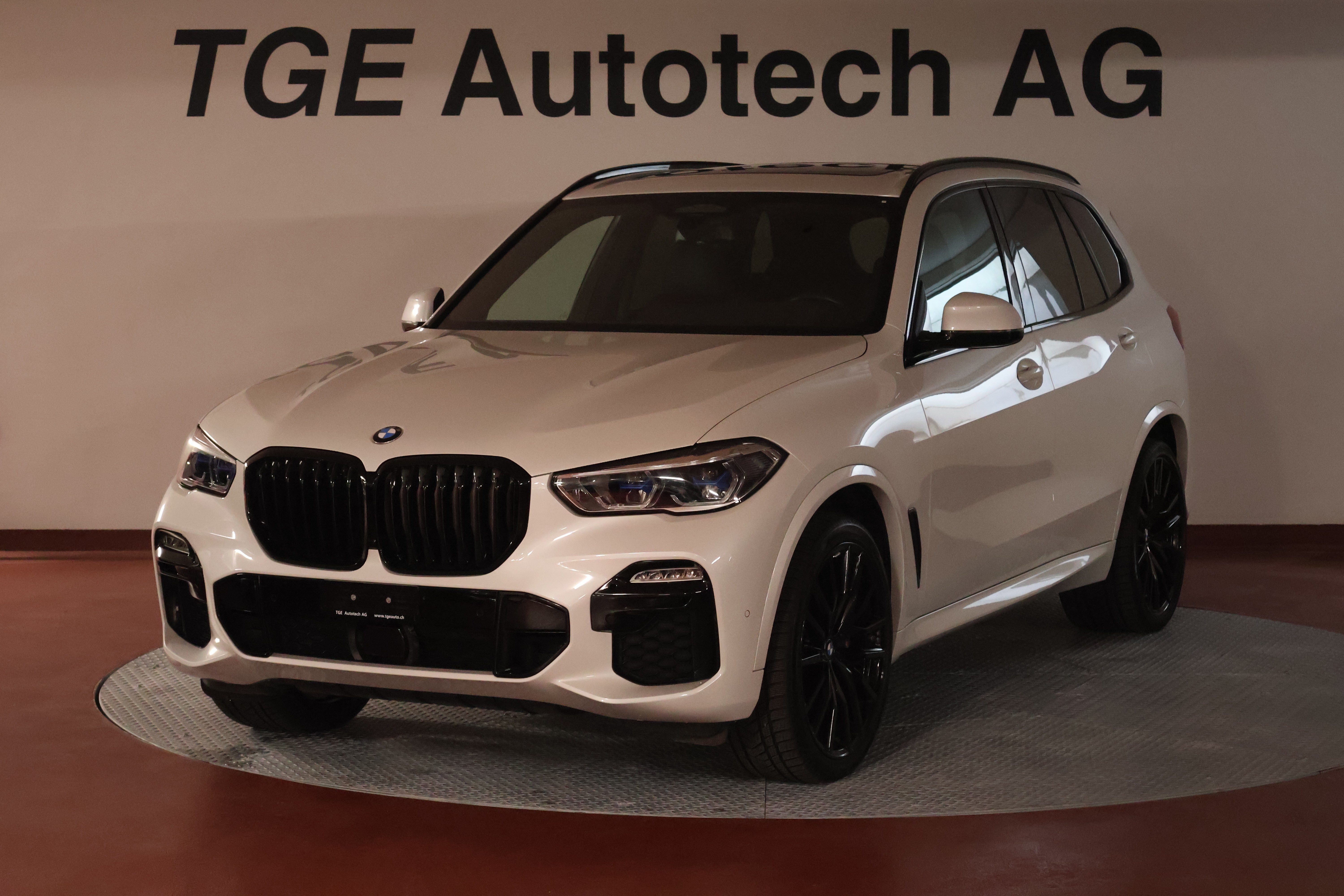 BMW X5 xDrive 48V 40i M Sport Steptronic