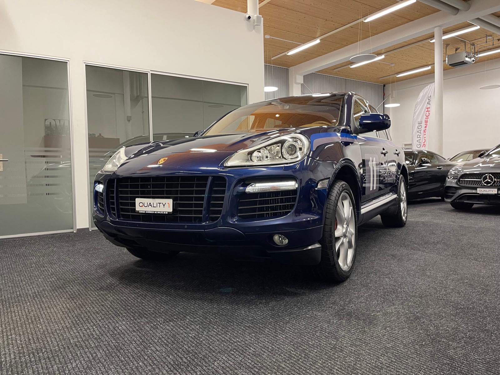 PORSCHE Cayenne Turbo