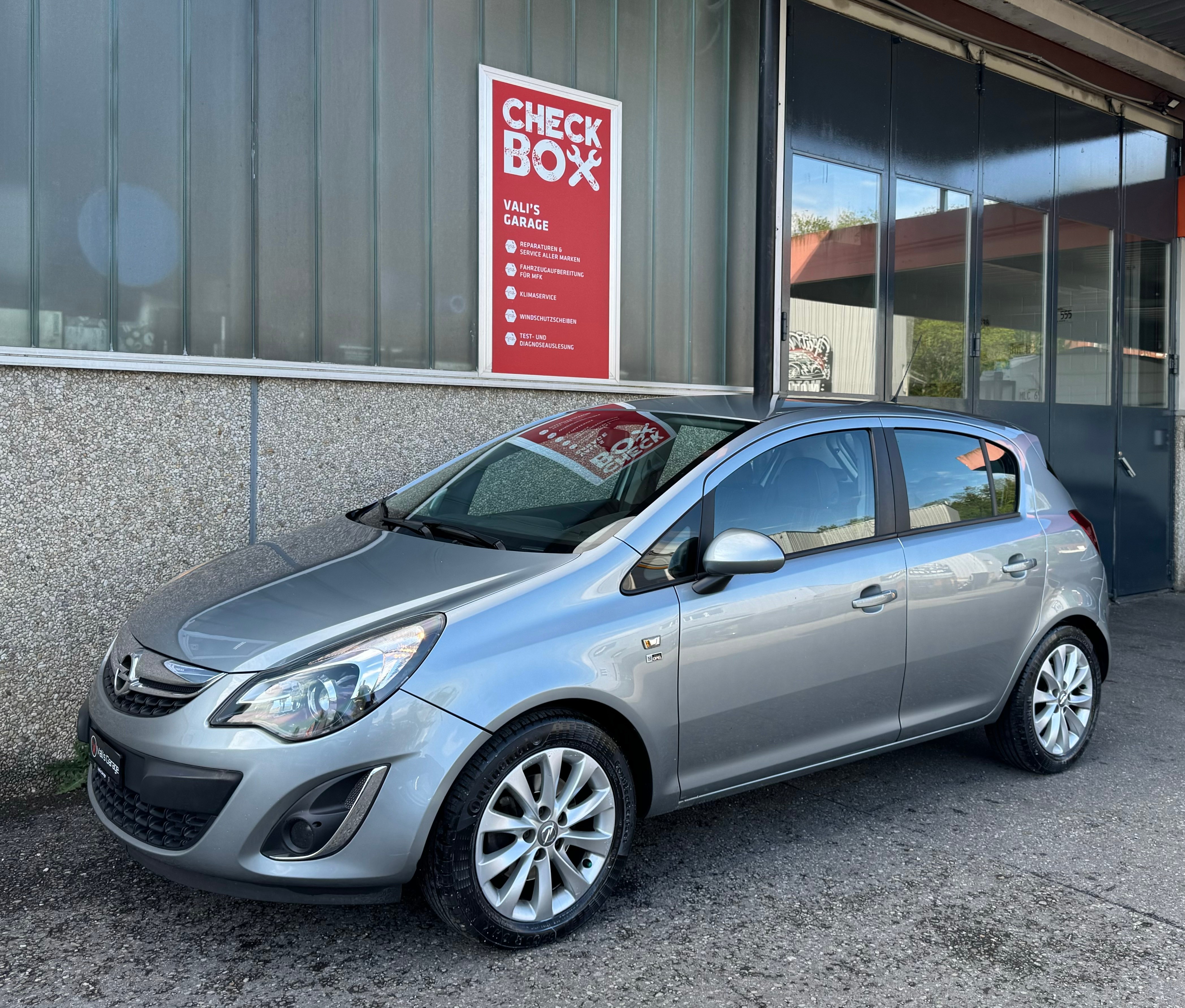 OPEL Corsa 1.4 Turbo Color Edition