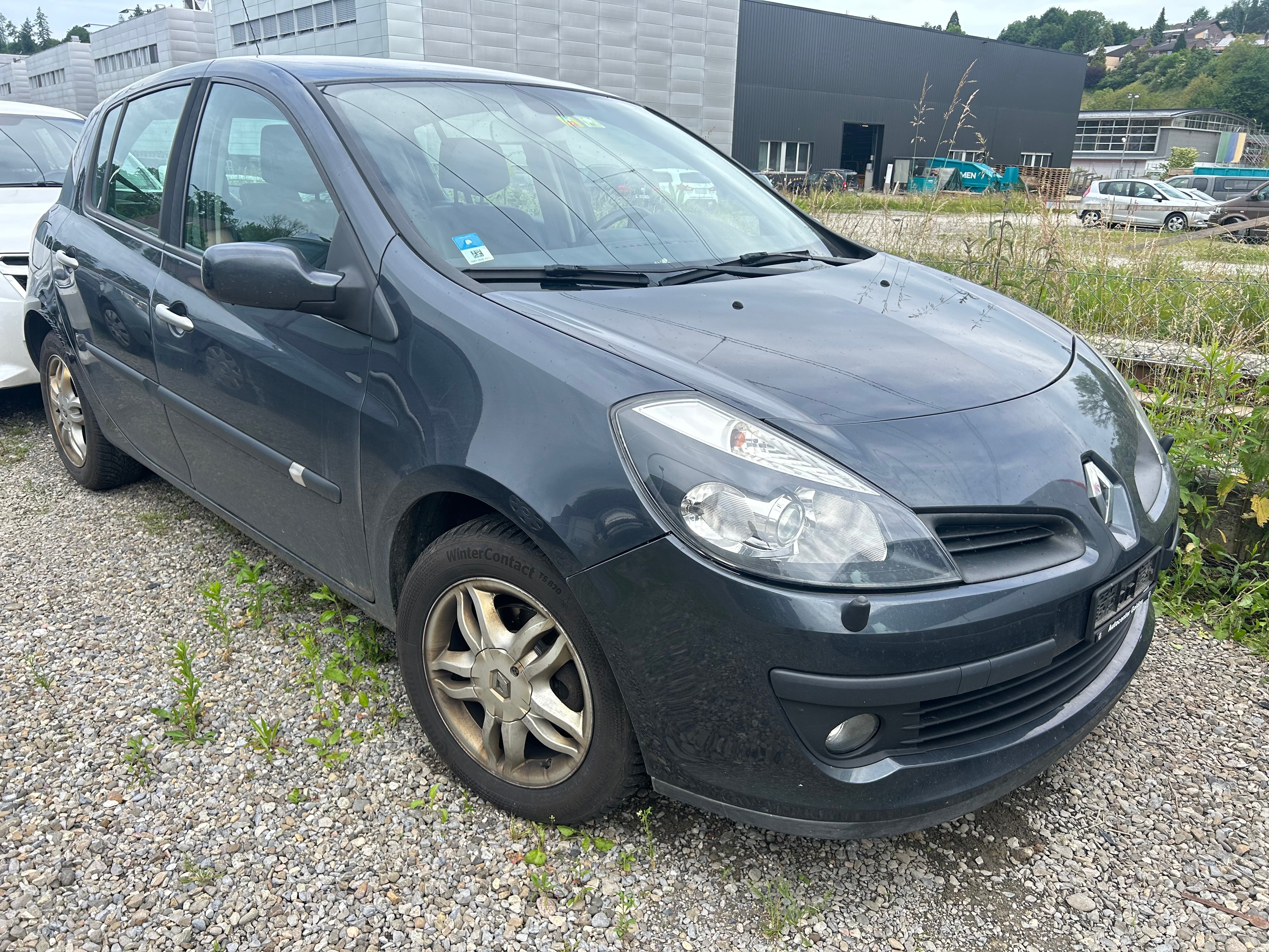 RENAULT Clio 1.6 16V Exception