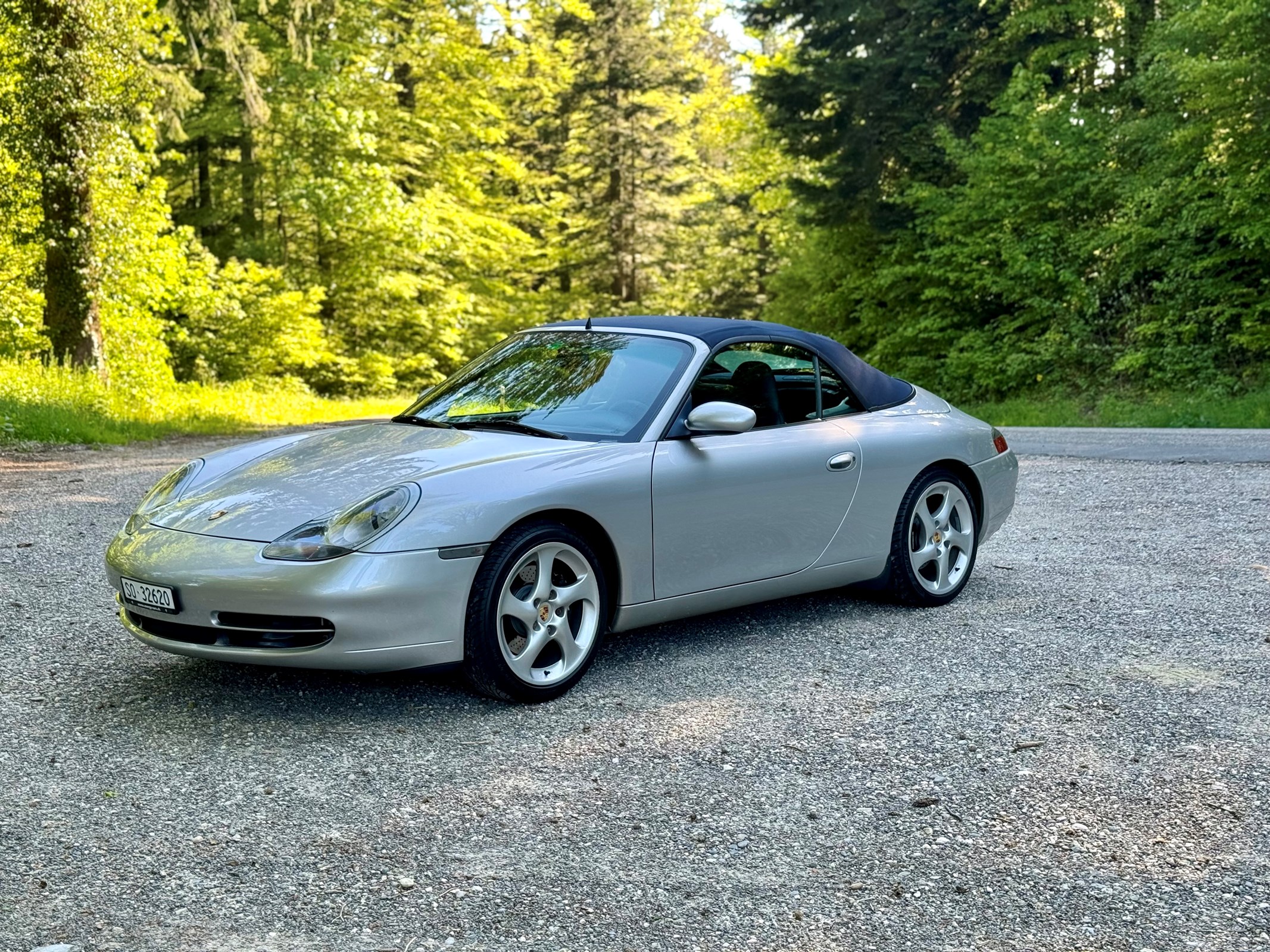 PORSCHE 911 Carrera