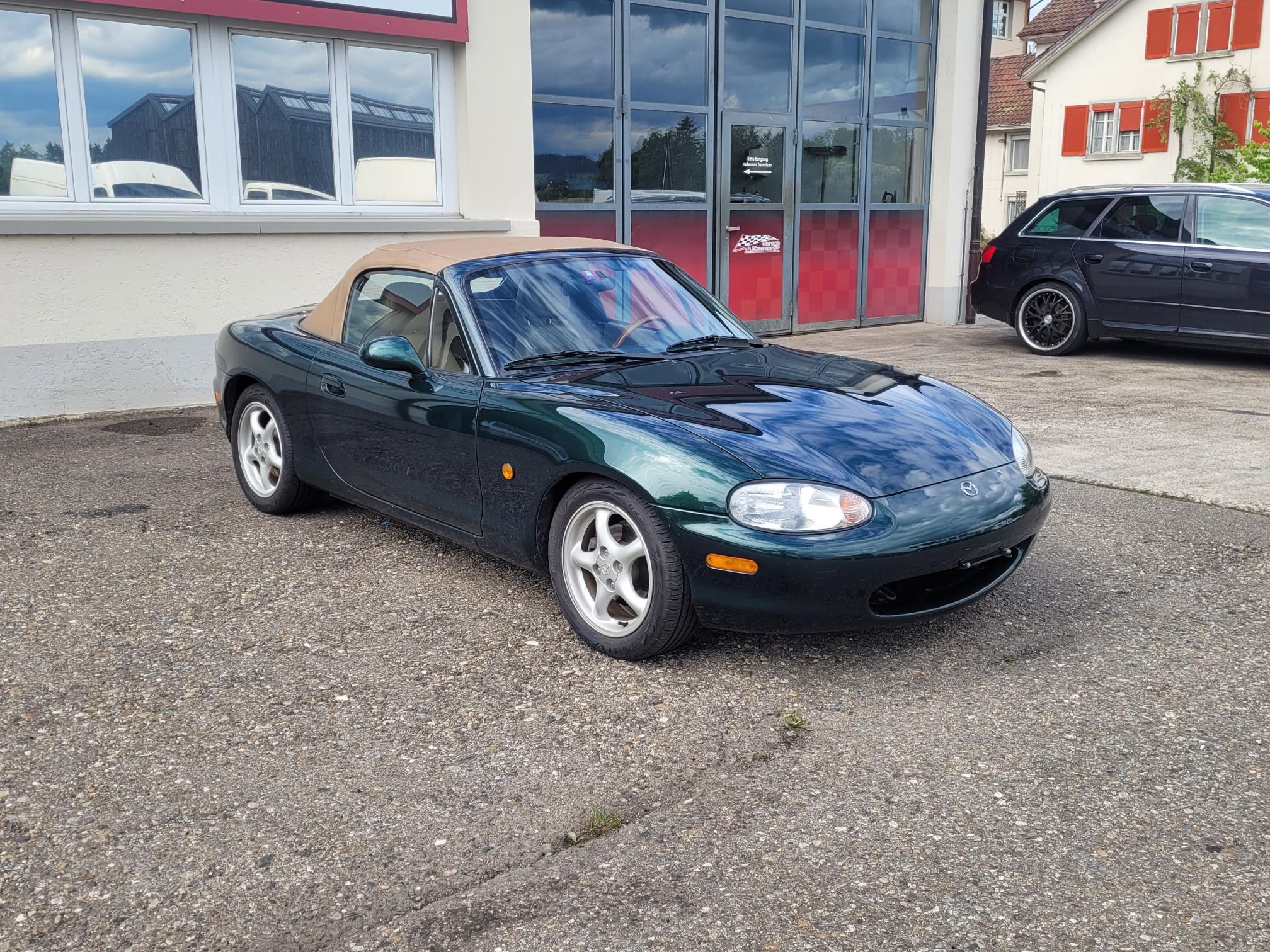 MAZDA MX-5 1.6i-16 Youngster