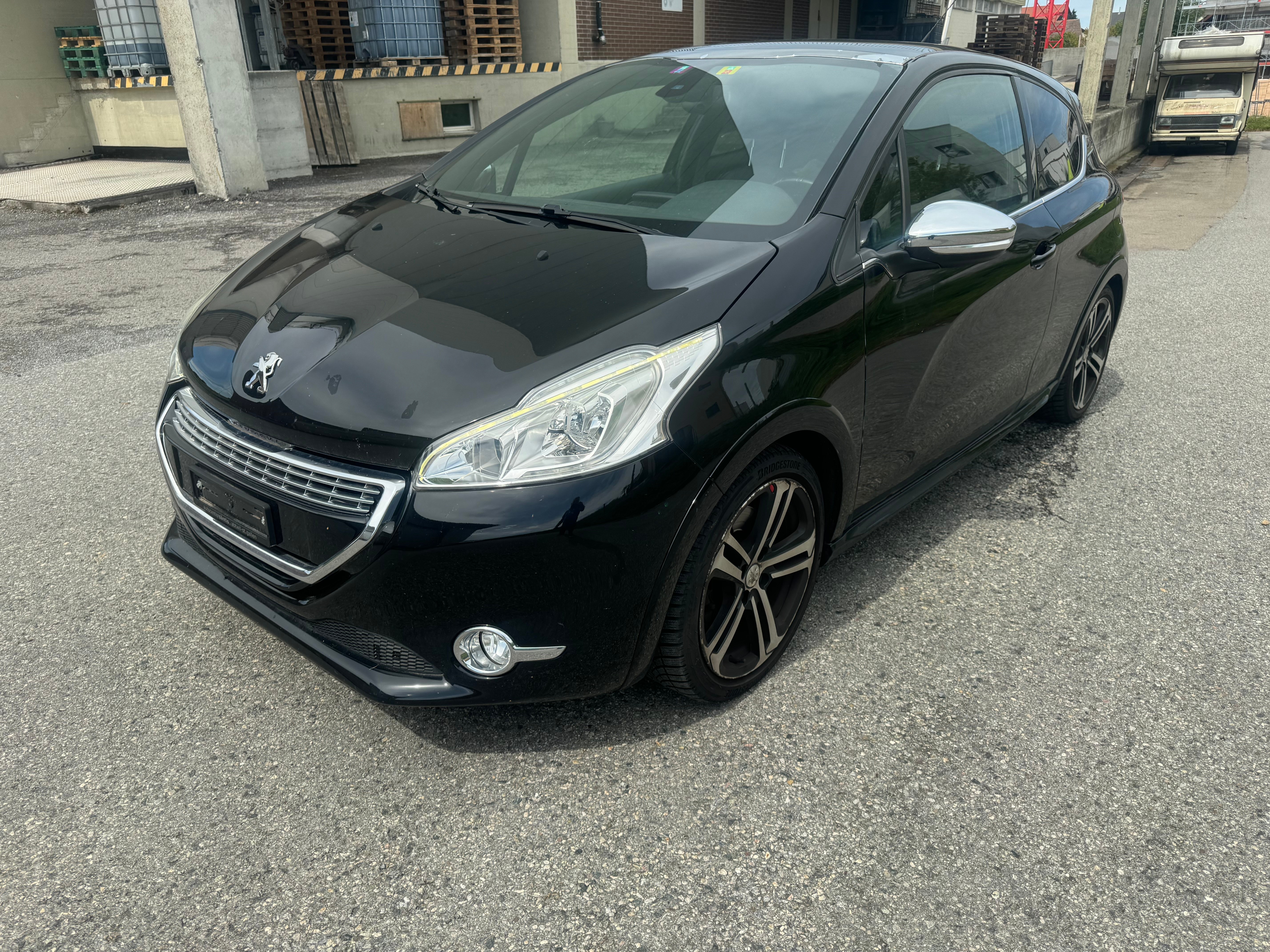 PEUGEOT 208 1.6 Turbo XY